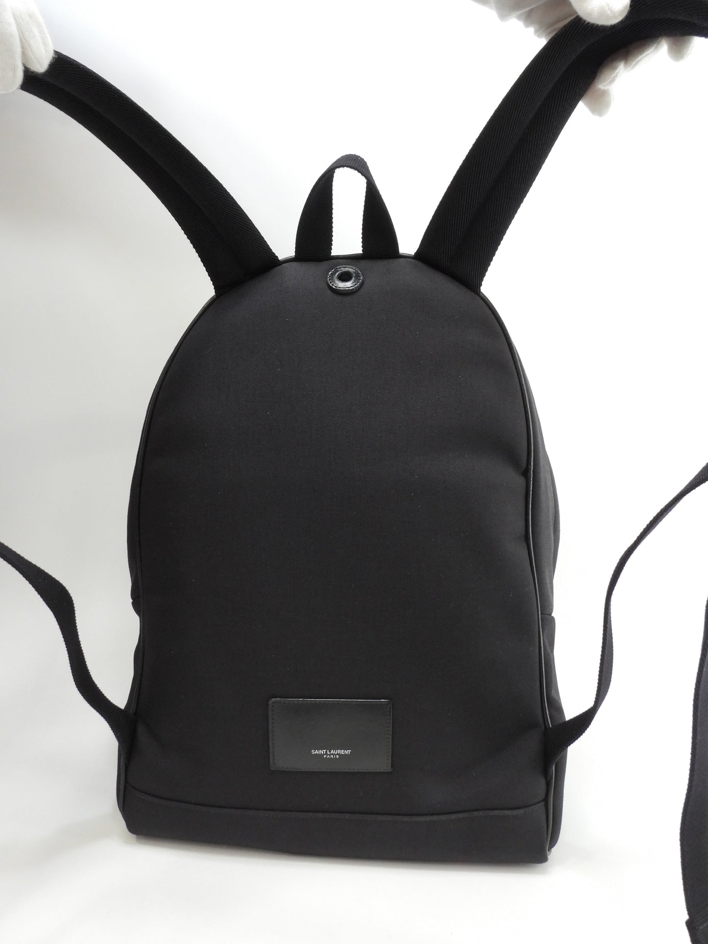 Zaino Saint Laurent con stelle in nylon e pelle nera, borsa a tracolla, in ottime condizioni @ 3