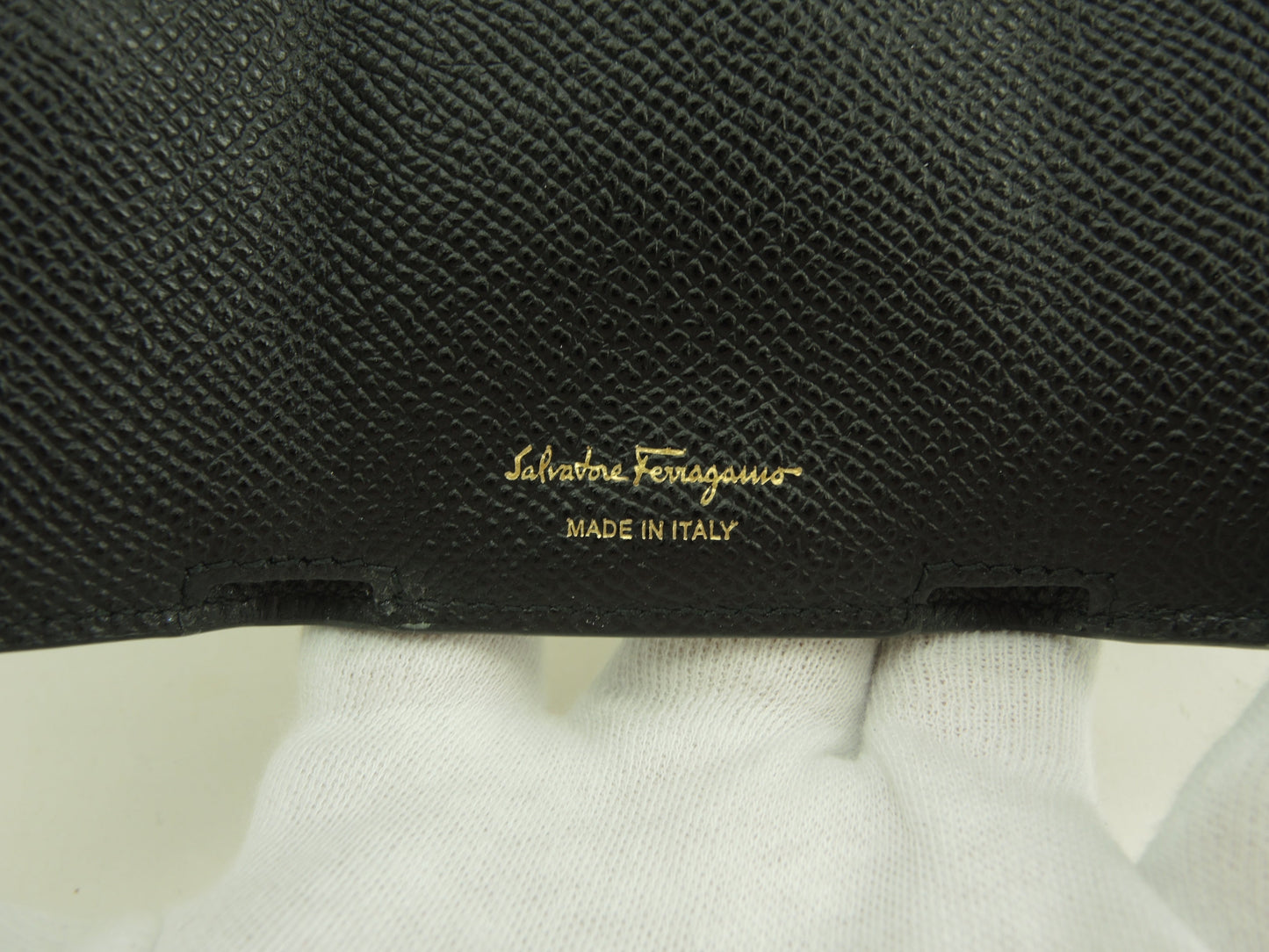 Ferragamo Portafoglio Mini Edizione Limitata Giappone Vara Bow in Pelle Nera Portafoglio a 3 ante Inutilizzato@JL-22D951