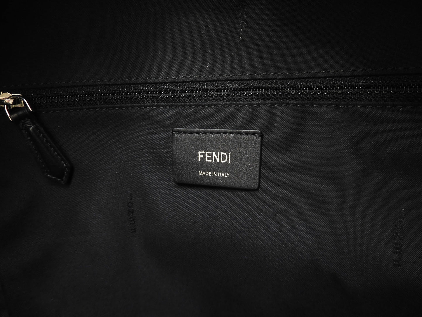 Fendi Zaino Piccolo Bag Bugs Mostro Nero Borsa a ZAINO @ 17