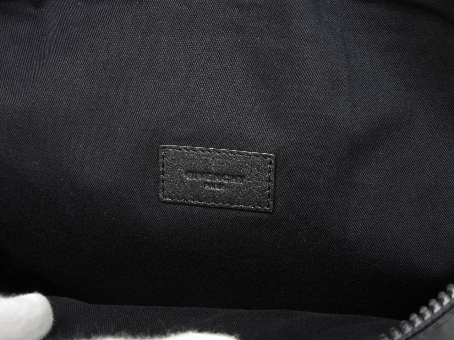 Givenchy Zaino in nylon nero, rosso e blu, zaino a tracolla @ZEA0198