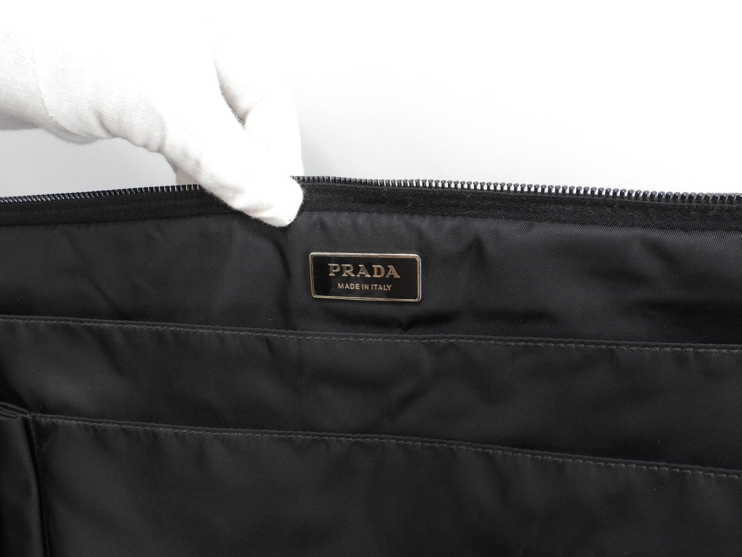 Borsello Prada grande in pelle Saffiano/nylon nero con portadocumenti con cerniera@165 3