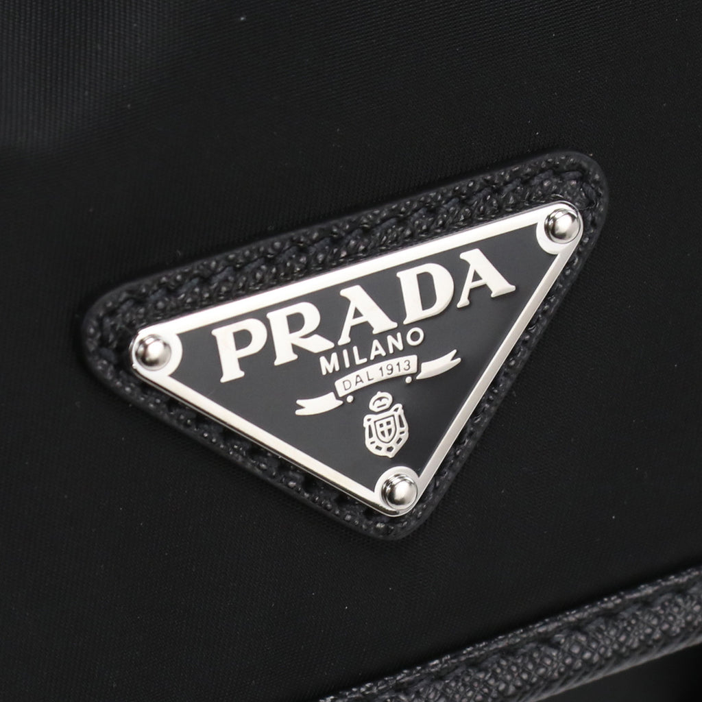 プラダ PRADA  斜め掛け ショルダーバッグ  リナイロン サフィアーノ トライアングルロゴ  メンズ ブランド2VD034　2DMH V XOP　F0002NERO ブラック　bag-01