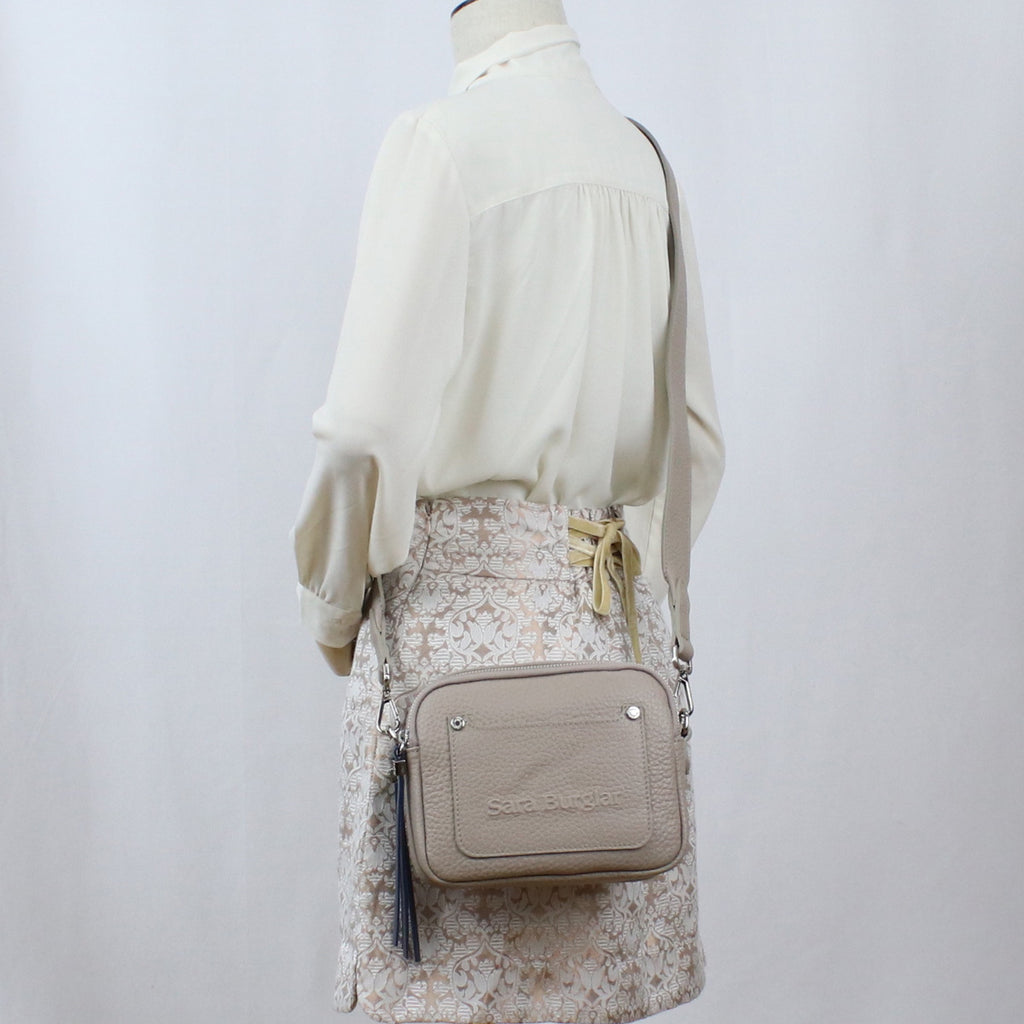 サラバーグラー Sara Burglar  斜め掛け ショルダーバッグ ブランド ロゴ 　916　TAUPE グレー系 bag-01