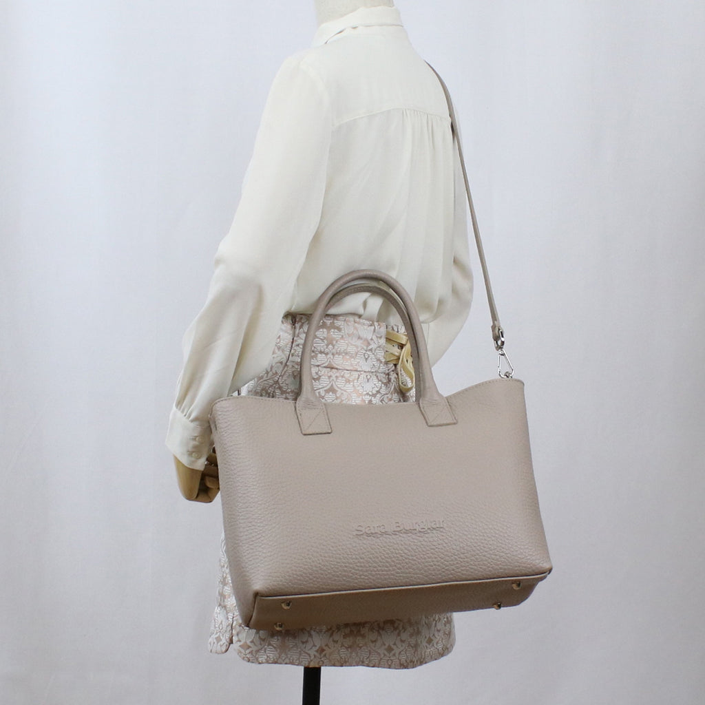 サラバーグラー Sara Burglar  トートバッグ フォーマルバッグ ブランド　075　TAUPE グレー系　bag-01