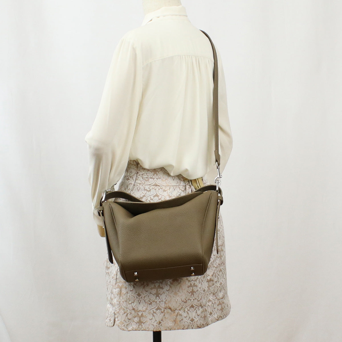 アペードモッド APEDE MOD  セミショルダー ブランド ハンドバッグCUBE BAG 6971899786327ETOUPE TOGO ブラウン系 bag-01