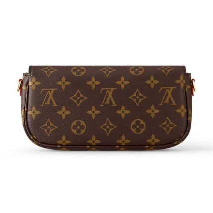 Louis Vuitton M81911ウォレット オン チェーン･アイビー