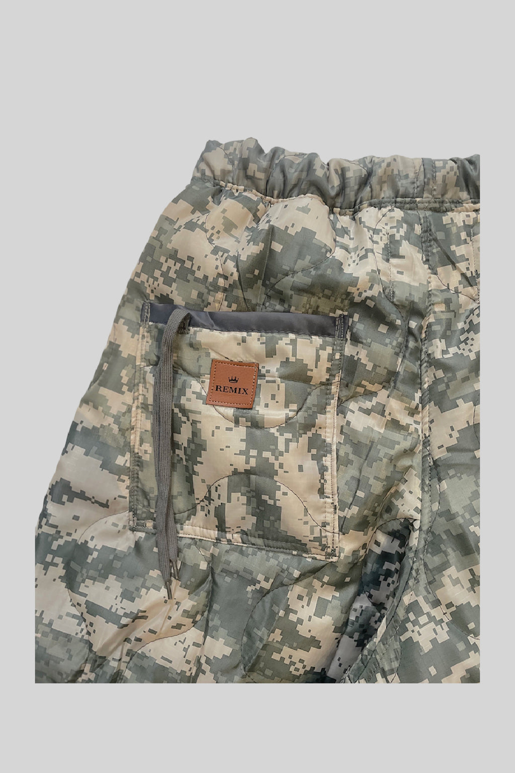 QUILTING DOWN BAGGY SHORTS (DIGITAL CAMO)
