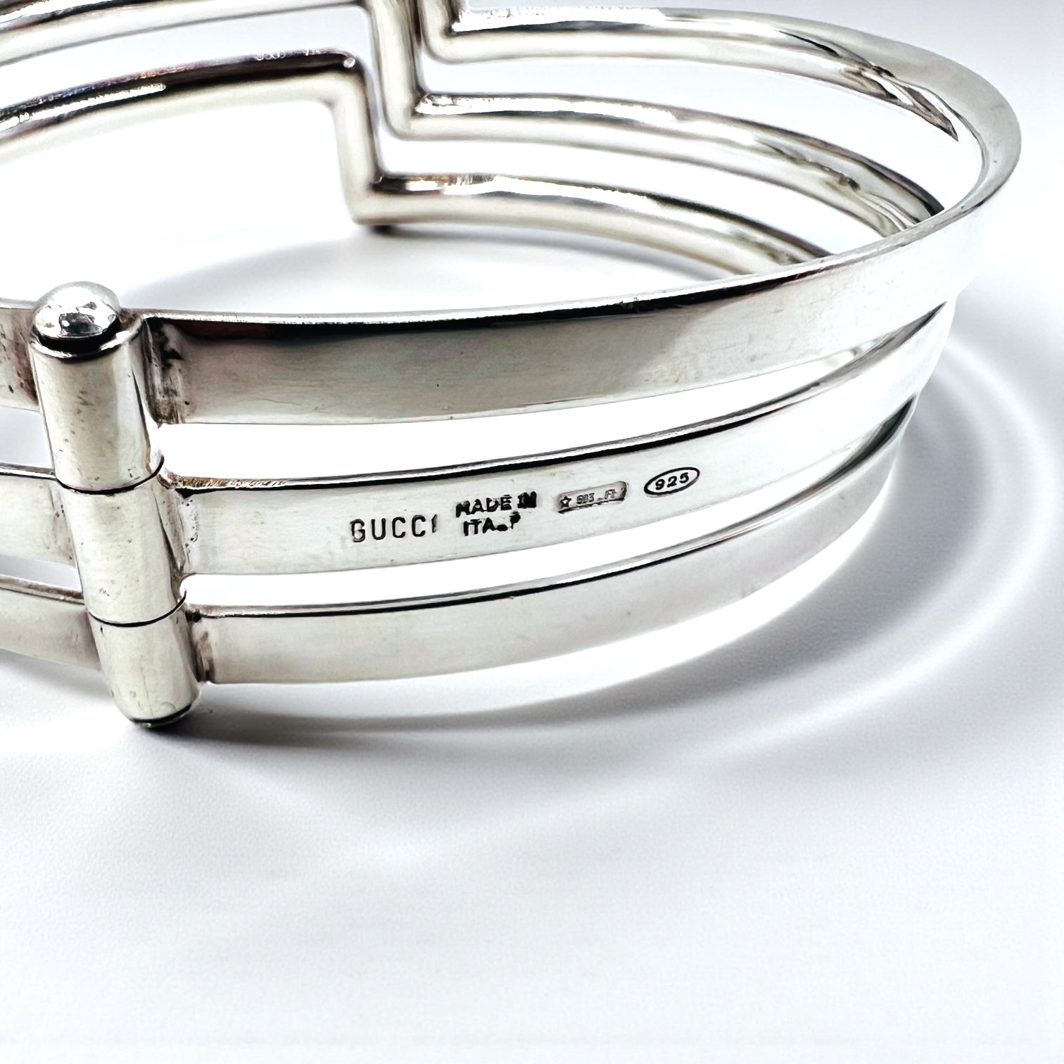 GUCCI 3連 シルバー バングル ブレスレット SILVER 925 ヒンジ可動 イタリア製