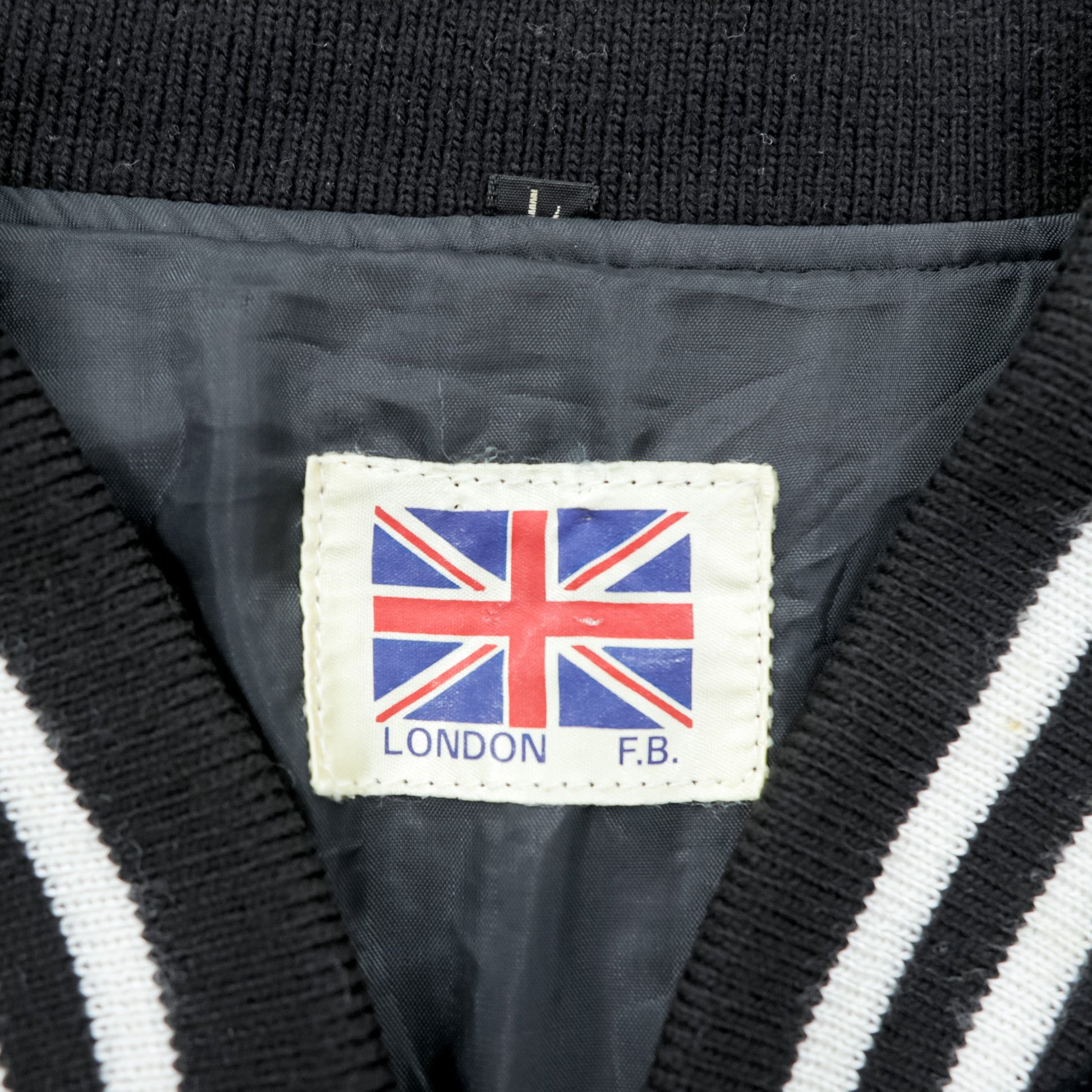 LONDON F.B. 80年代 日本製 ヴィンテージ ベロア 別珍 スカジャン スーベニアジャケット L ブラック 龍 刺繍 JAPAN YOKOSUKA