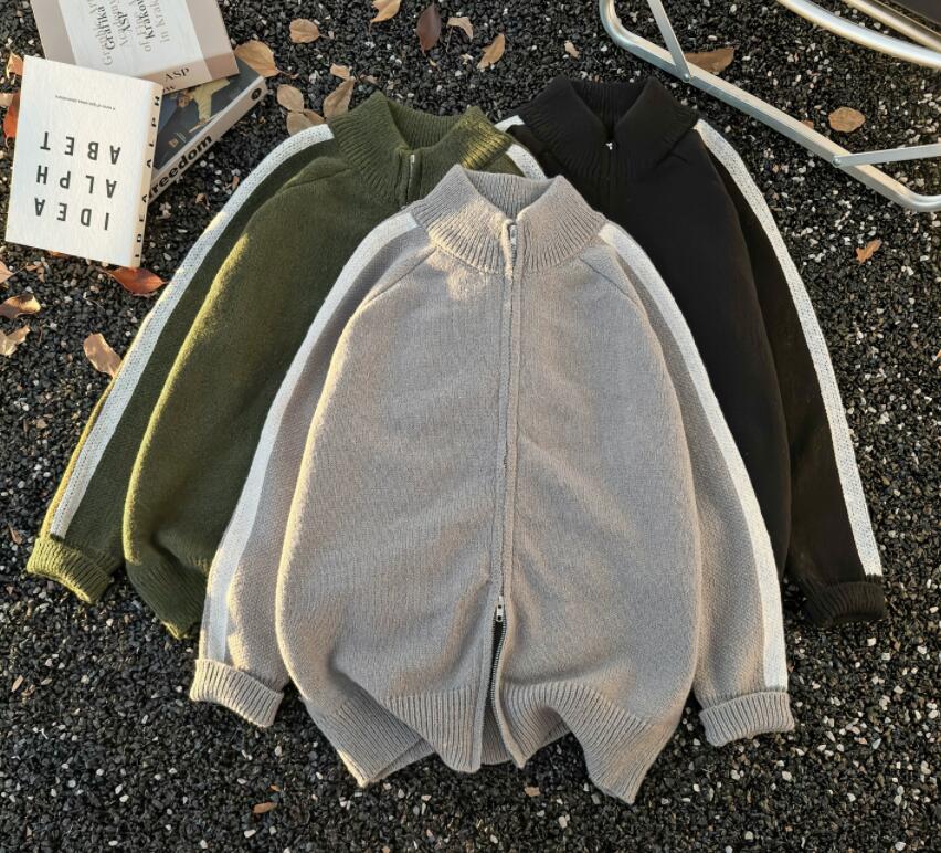 Top autunnali e invernali da uomo: maglioni, cardigan, giacche