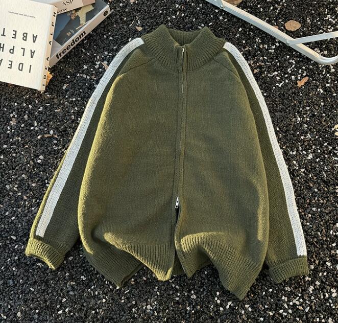 Top autunnali e invernali da uomo: maglioni, cardigan, giacche