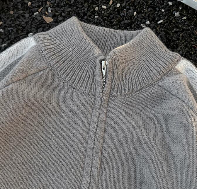 Top autunnali e invernali da uomo: maglioni, cardigan, giacche
