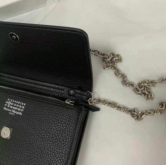 Maison Margiela 4ステッチ チェーンウォレット 長財布
