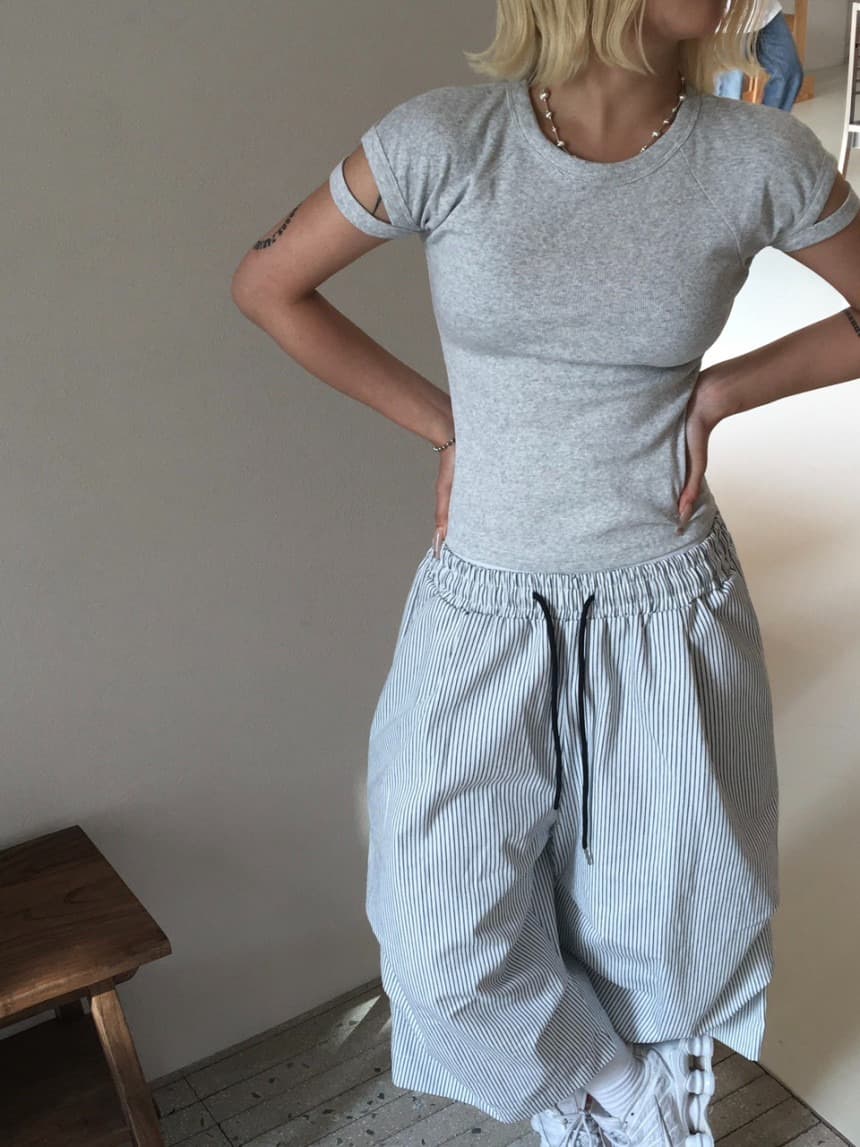 今季マストバイ デザイン 気質 　トップス Tシャツ