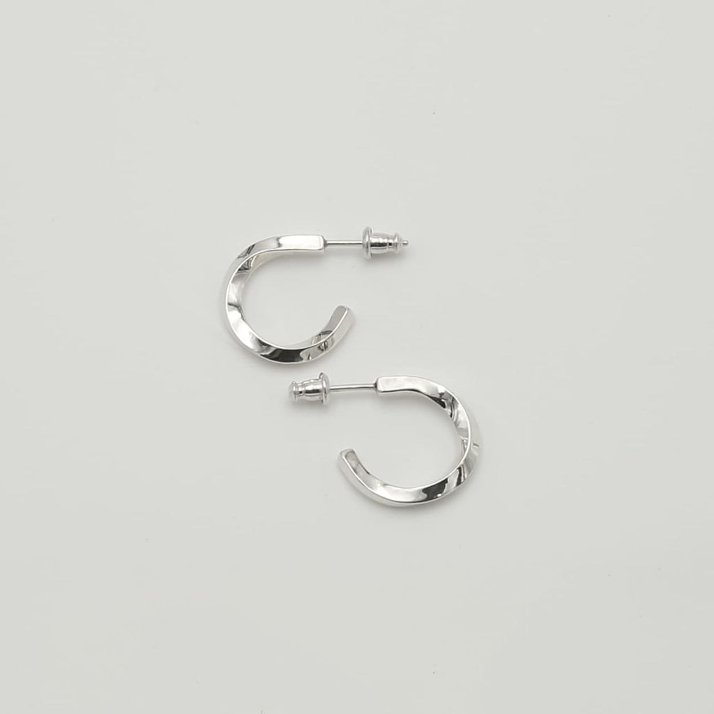 Orecchini a cerchio in argento 925 | 22-E-019
