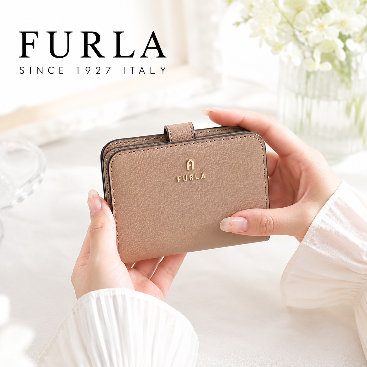 FURLA フルラ 二つ折り財布 小銭入付き カメリア WP00315 ARE000 1257S CAMELIA S レディース ベージュ