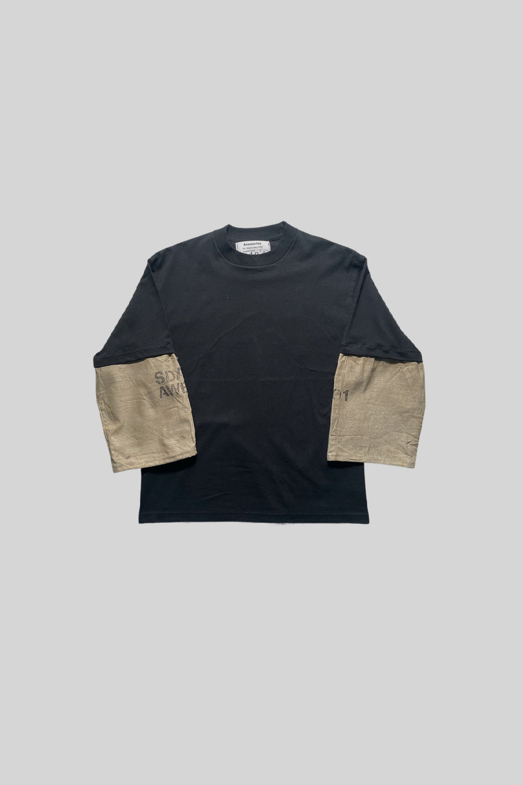 T-SHIRT A MANICHE LUNGHE "MILITARY LAUNDRY BAG SLEEVE" (parte 1)