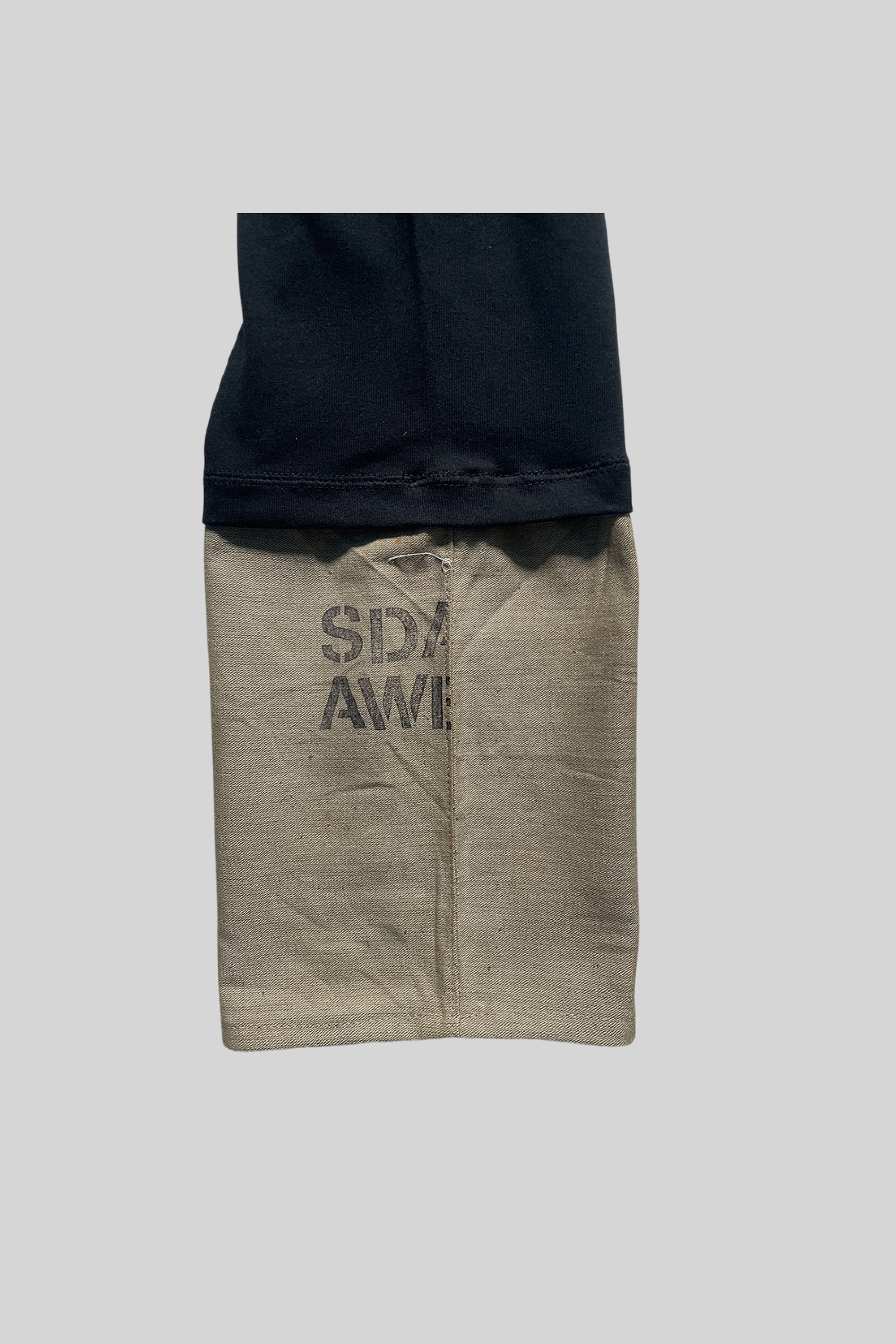T-SHIRT A MANICHE LUNGHE "MILITARY LAUNDRY BAG SLEEVE" (parte 1)