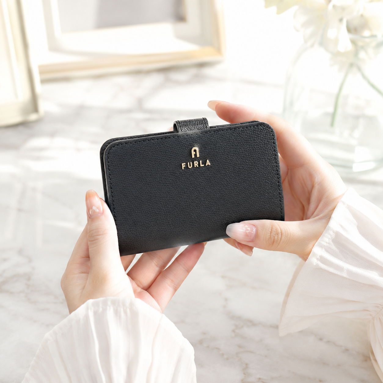 FURLA フルラ 二折財布小銭入付き WP00314 ARE000 O6000 FURLA CAMELIA レディース ブラック