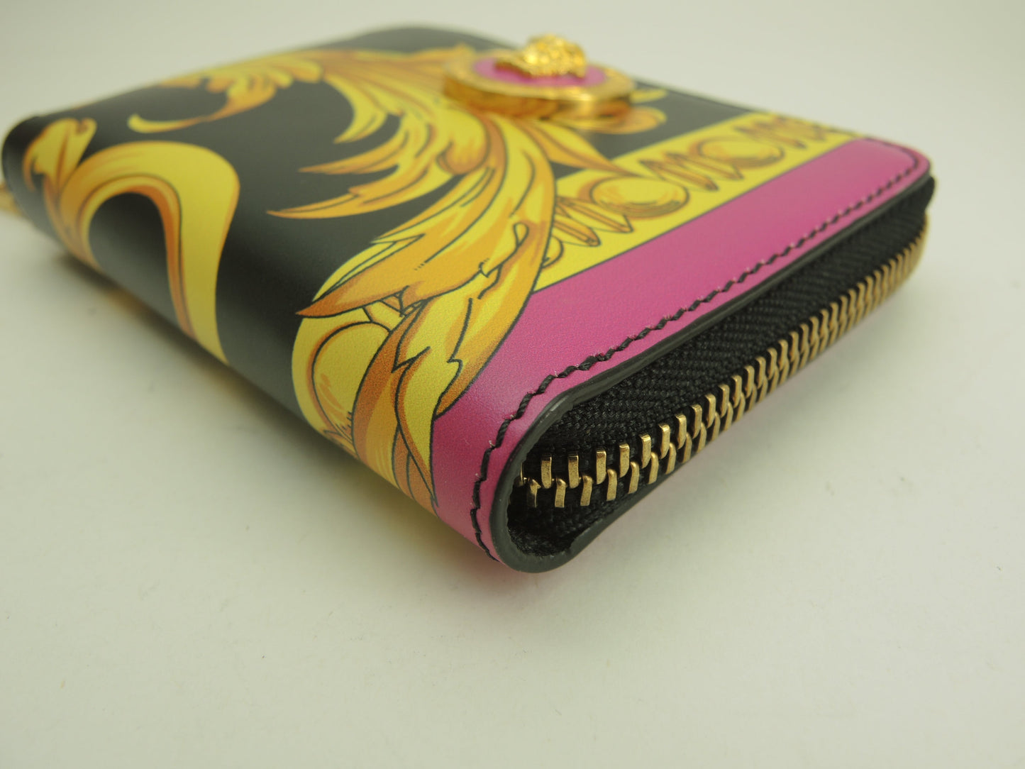 Versace Portafoglio compatto con zip Medusa in pelle nera e gialla, portafoglio a due ante, barocco, ottime condizioni @ 5