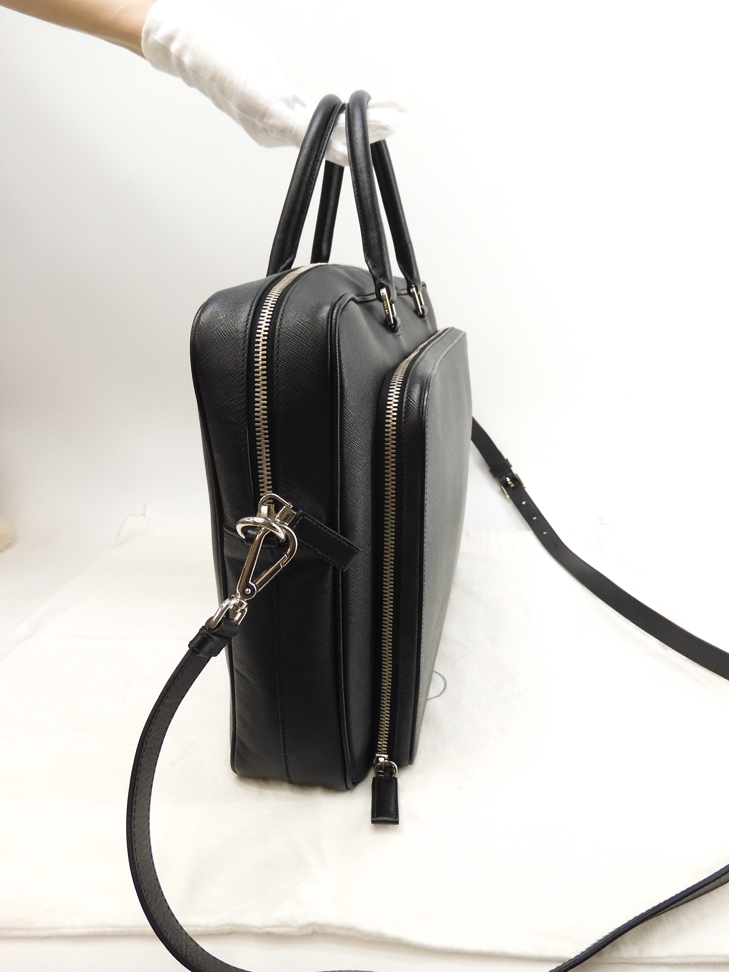 Valigetta Prada con astuccio staccabile in pelle Saffiano nera, portadocumenti@164