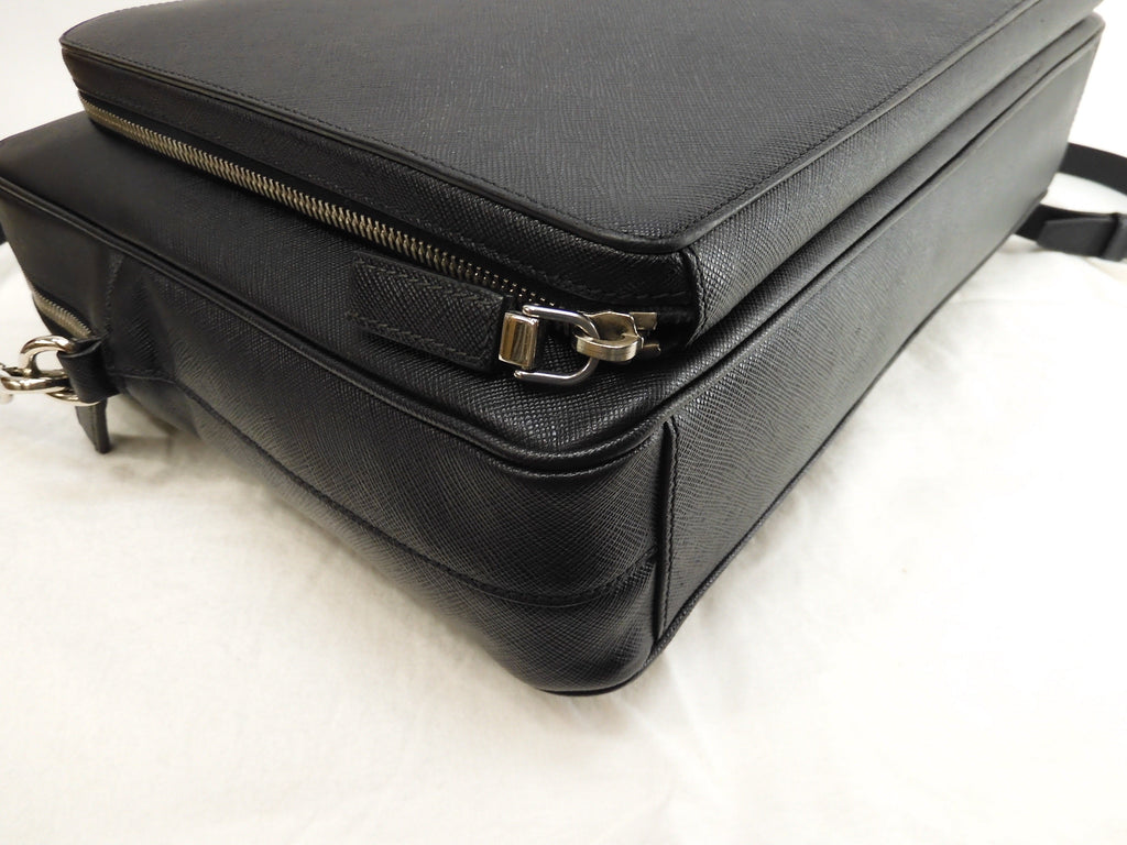 Valigetta Prada con astuccio staccabile in pelle Saffiano nera, portadocumenti@164