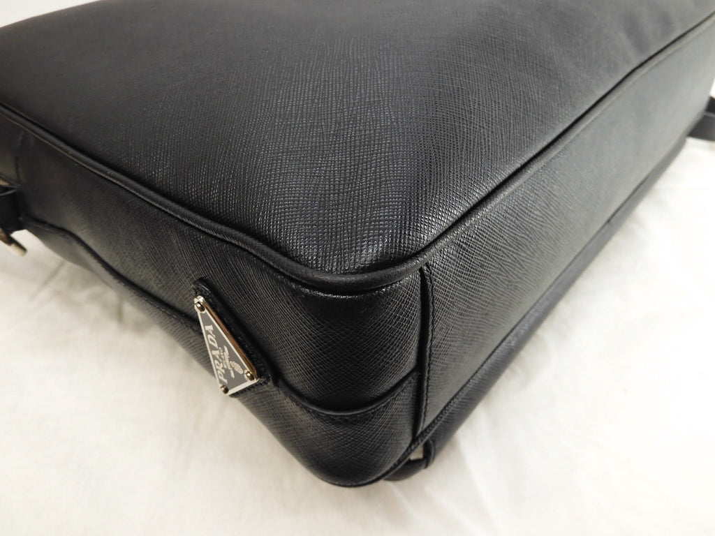 Valigetta Prada con astuccio staccabile in pelle Saffiano nera, portadocumenti@164