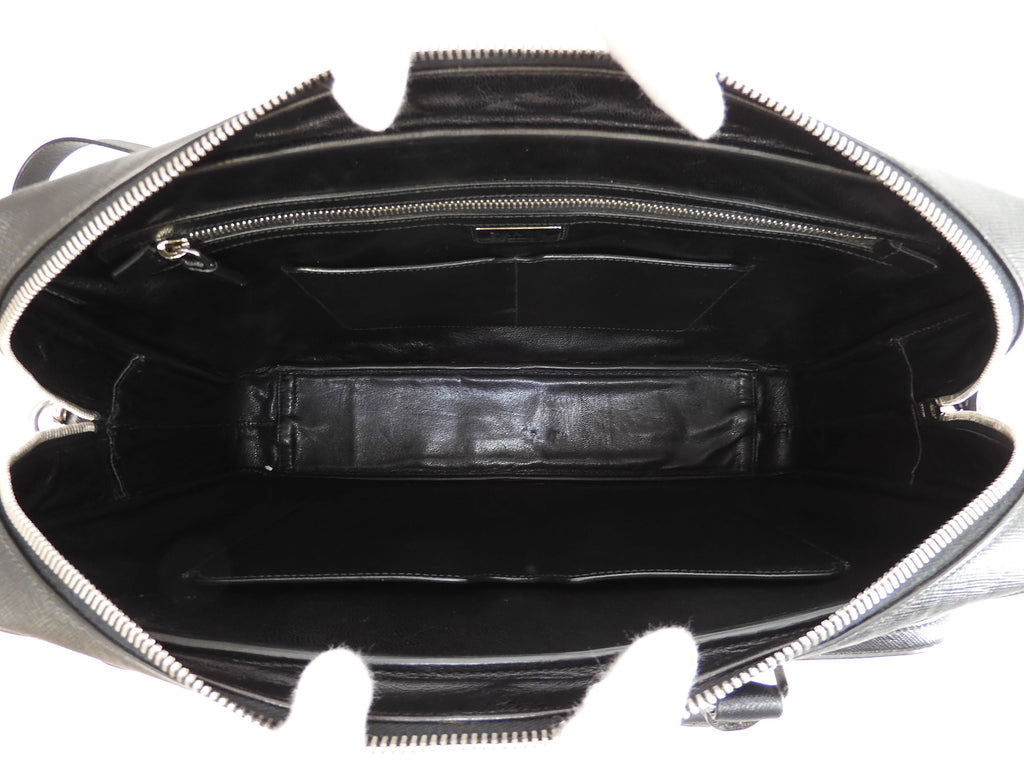 Valigetta Prada con astuccio staccabile in pelle Saffiano nera, portadocumenti@164