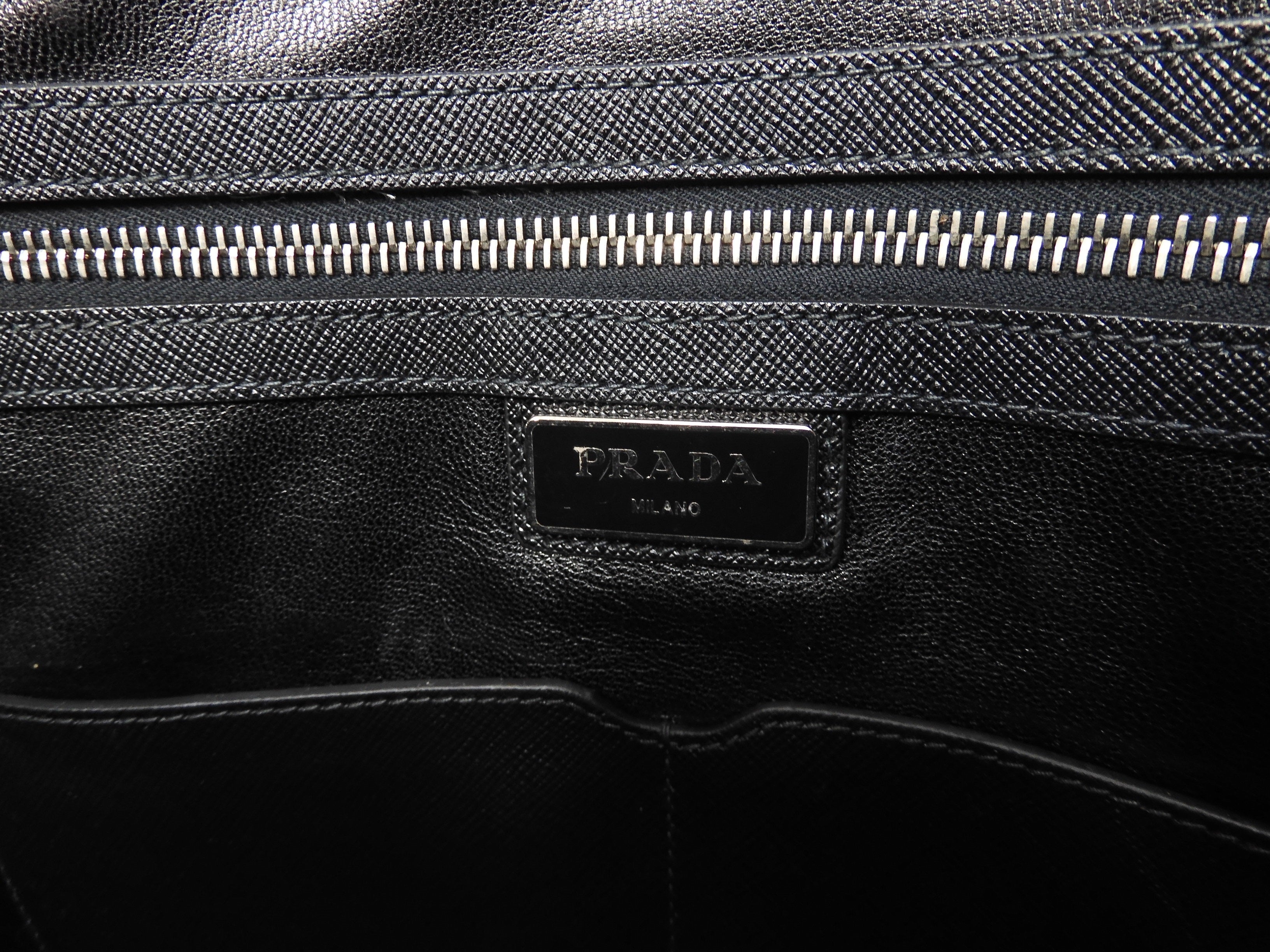 Valigetta Prada con astuccio staccabile in pelle Saffiano nera, portadocumenti@164