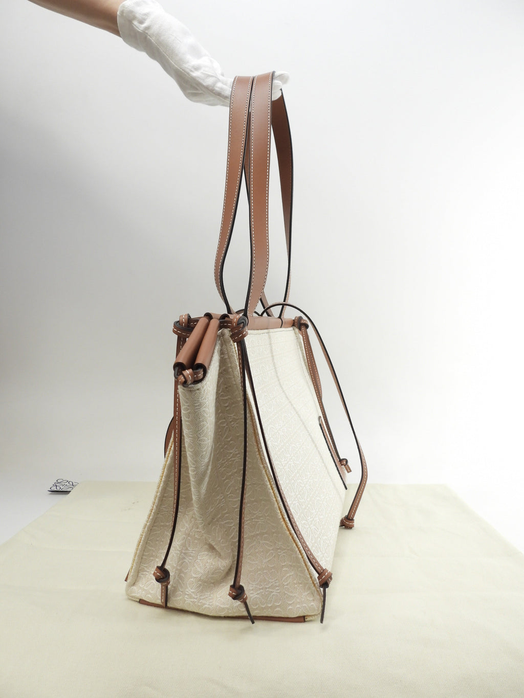 Borsa tote piccola Loewe Cushion in jacquard bianco e marrone, tracolla, condizioni eccellenti@272010 2