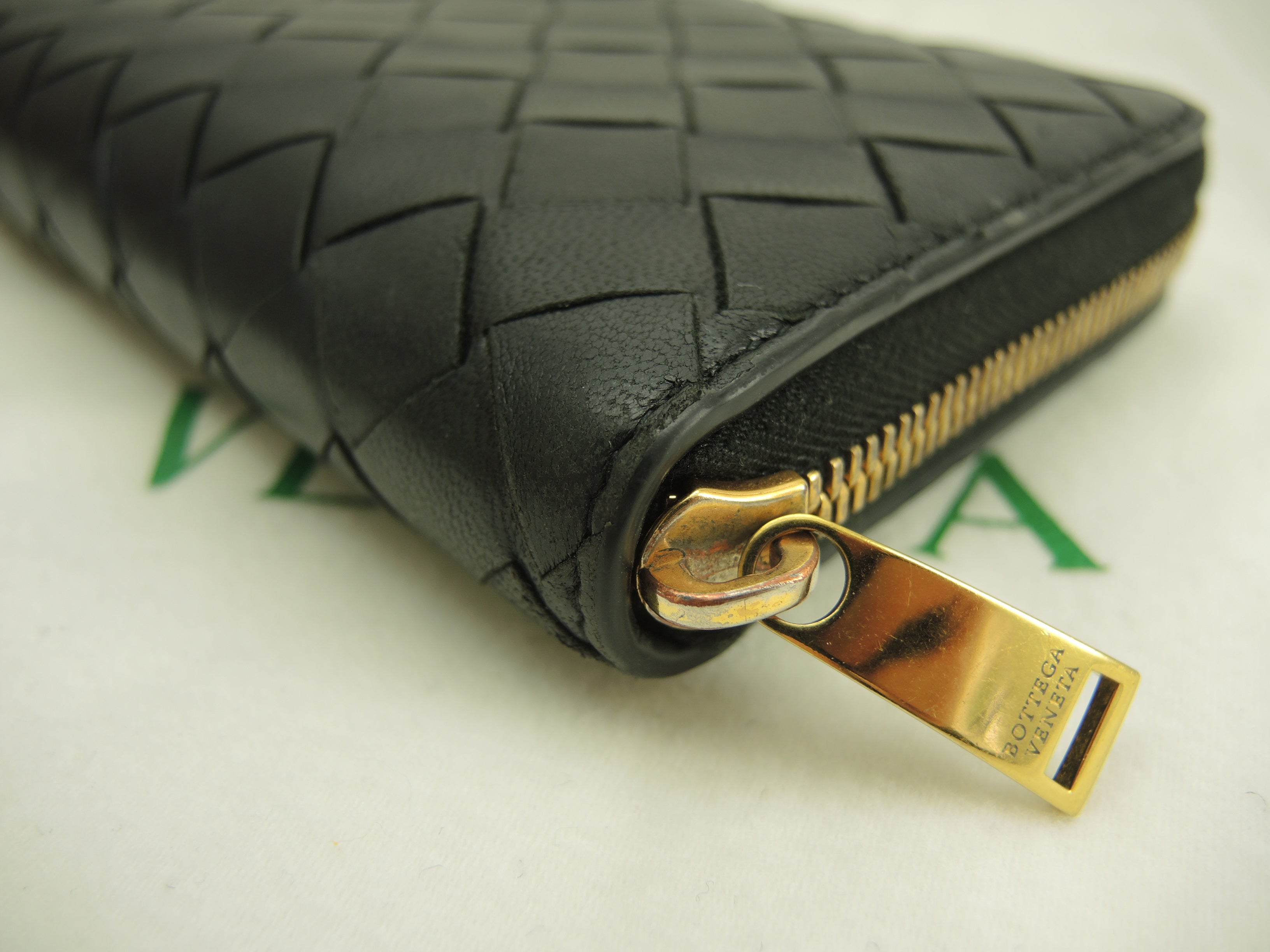 Bottega Veneta Portafoglio Lungo Interno Intrecciato Pelle Nera Metallo Dorato Cerniera Ottime Condizioni @P01382803B