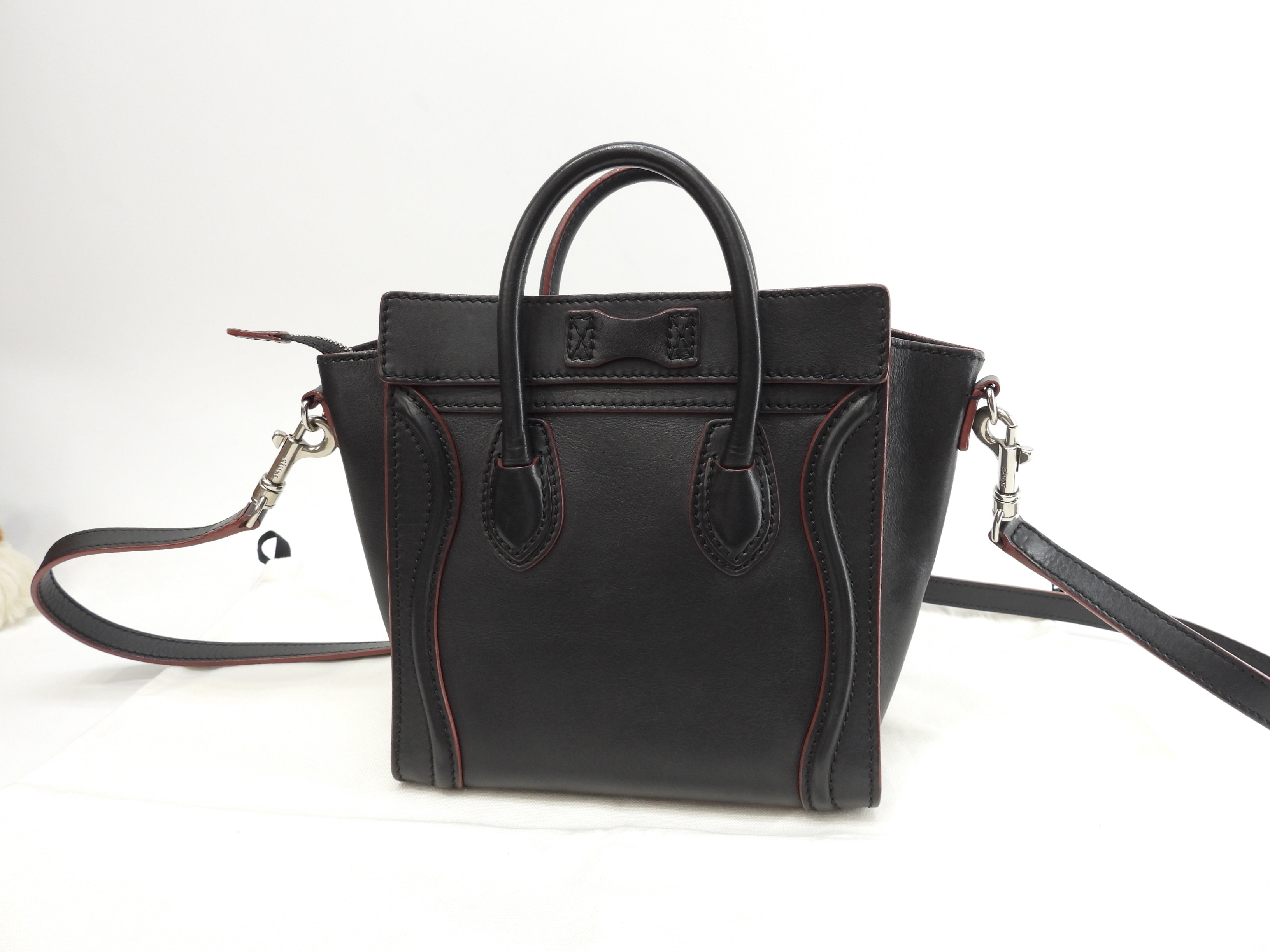 Celine Luggage Nano in pelle liscia, nero bordeaux, pochette, mini borsa a mano, ottime condizioni @W-ZP-0172