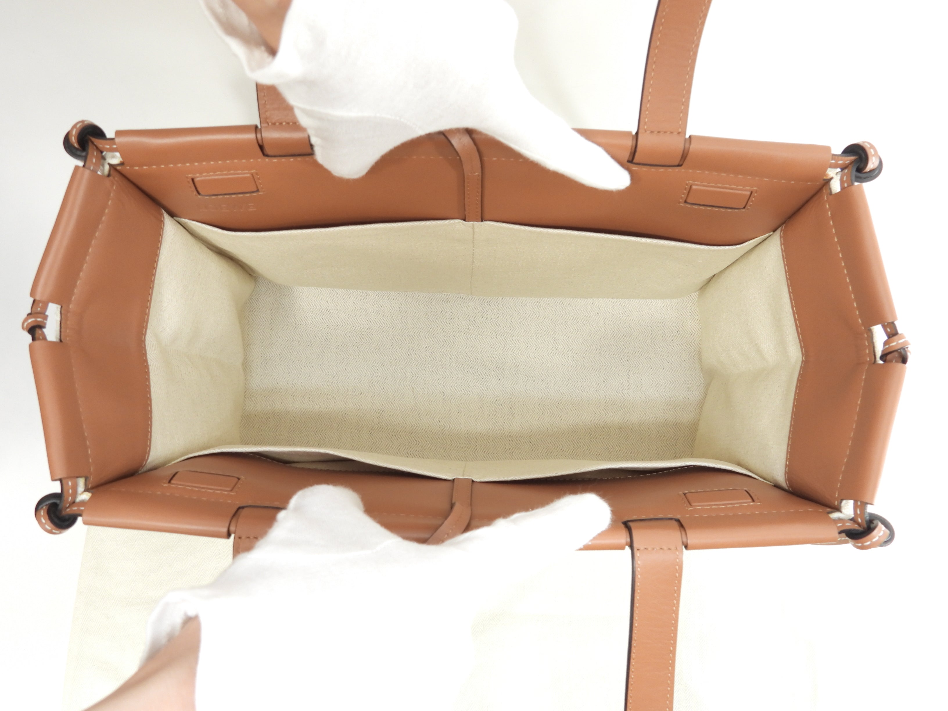 Borsa tote piccola Loewe Cushion in jacquard bianco e marrone, tracolla, condizioni eccellenti@272010 2