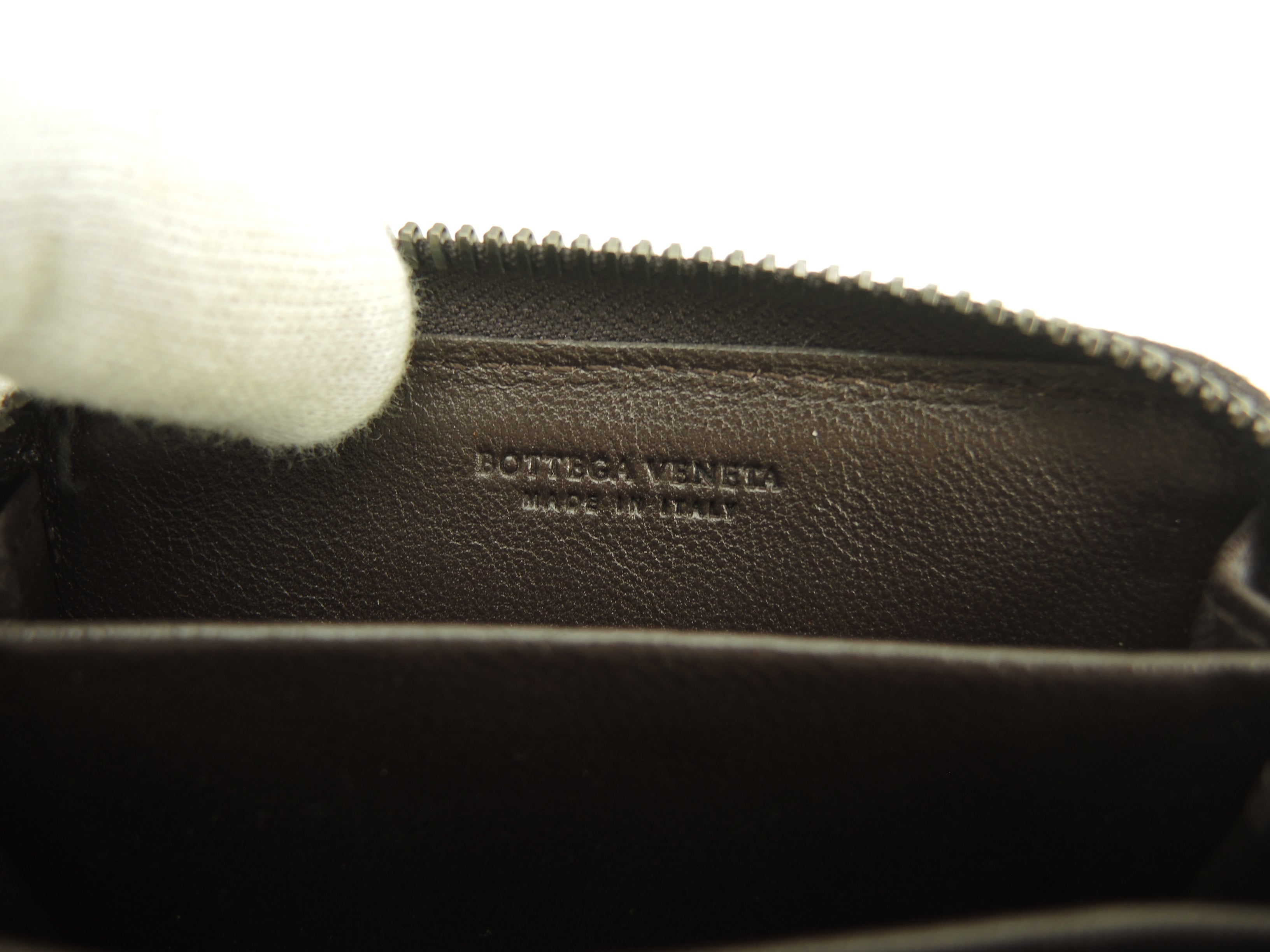Bottega Veneta - Portamonete rotondo con cerniera in pelle Intrecciato marrone, mai usato @B00501795V
