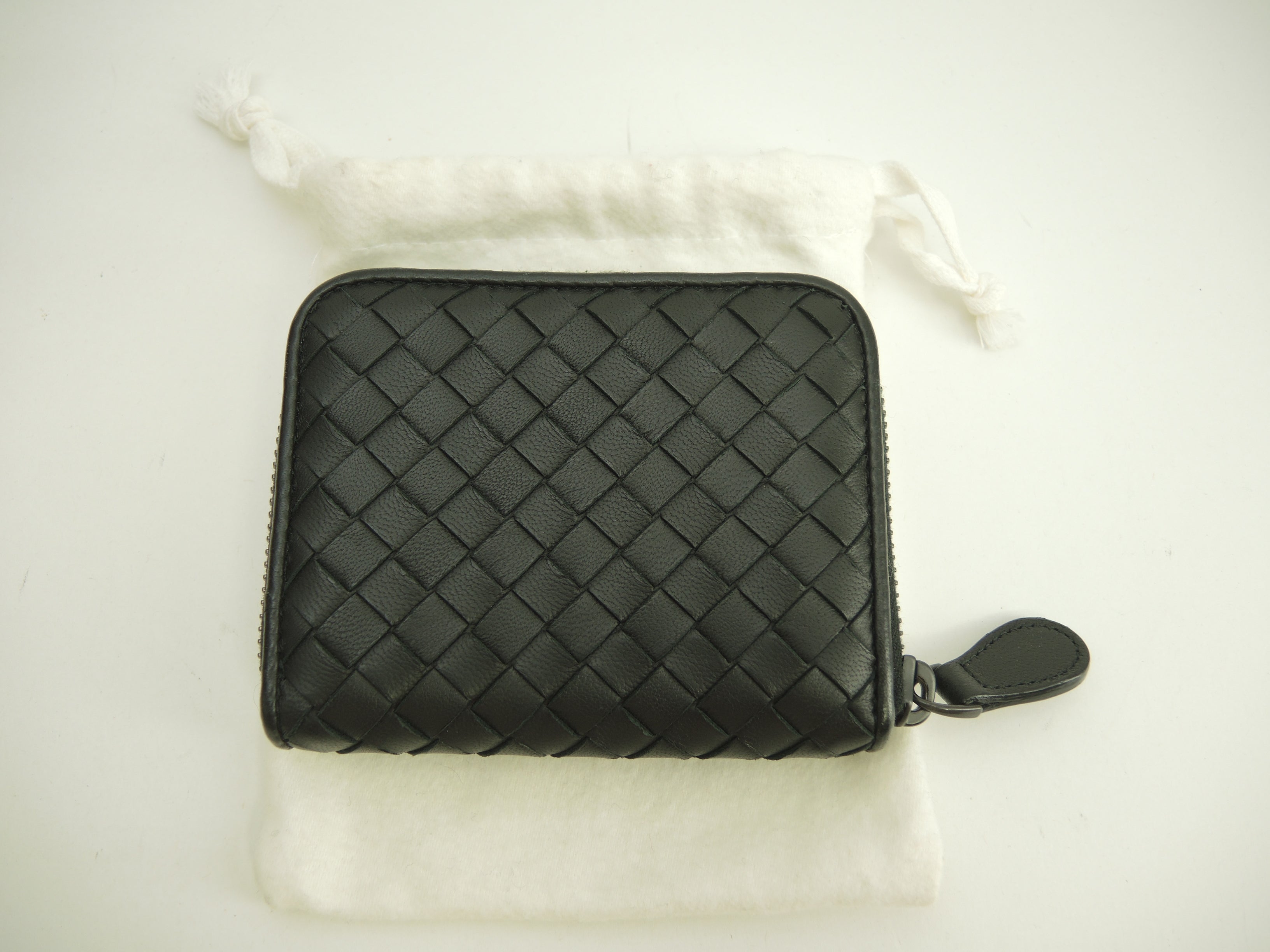 Bottega Veneta Portamonete zip around in pelle nera Intrecciato Ottime condizioni @S02035190N