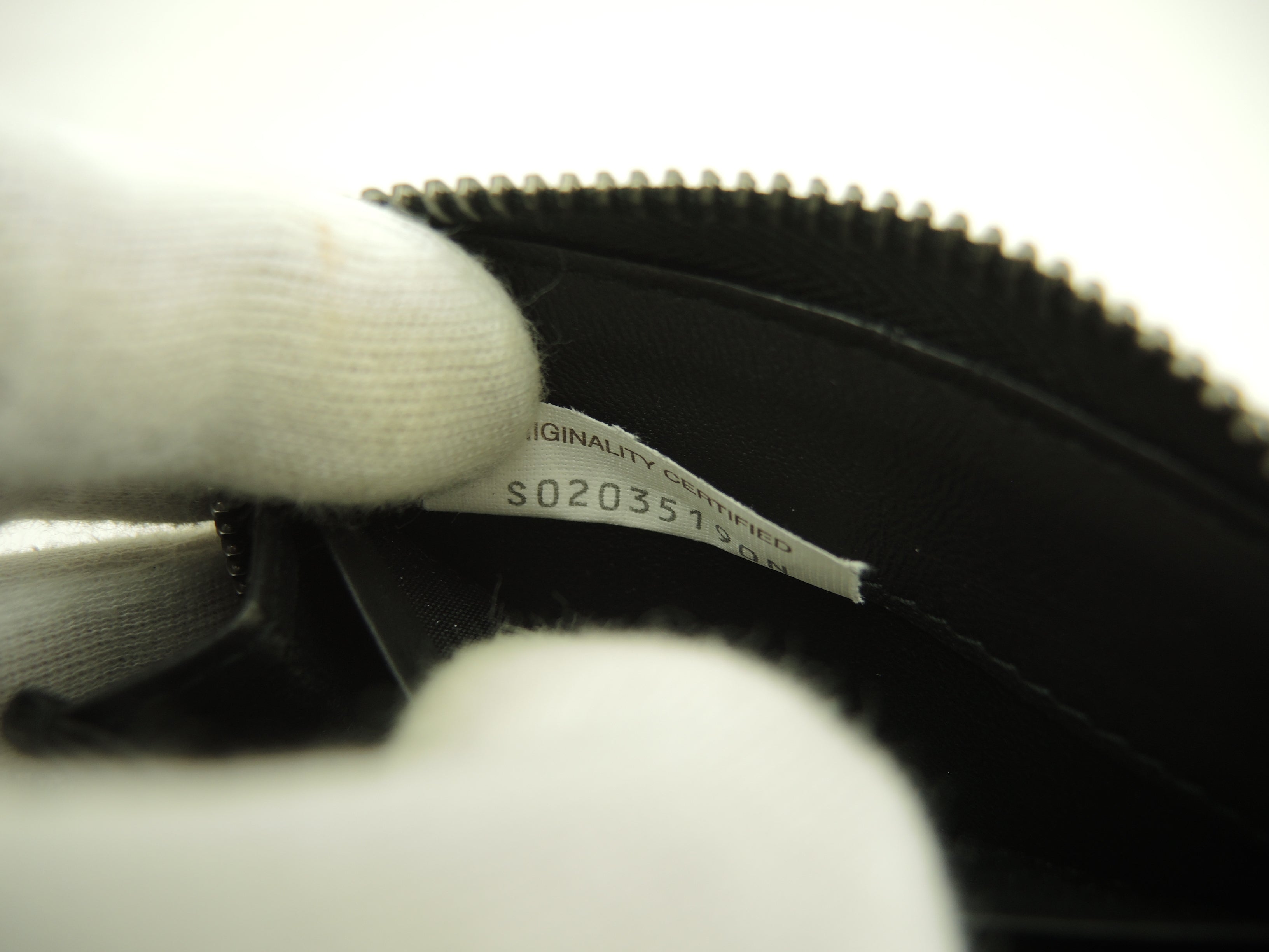 Bottega Veneta Portamonete zip around in pelle nera Intrecciato Ottime condizioni @S02035190N