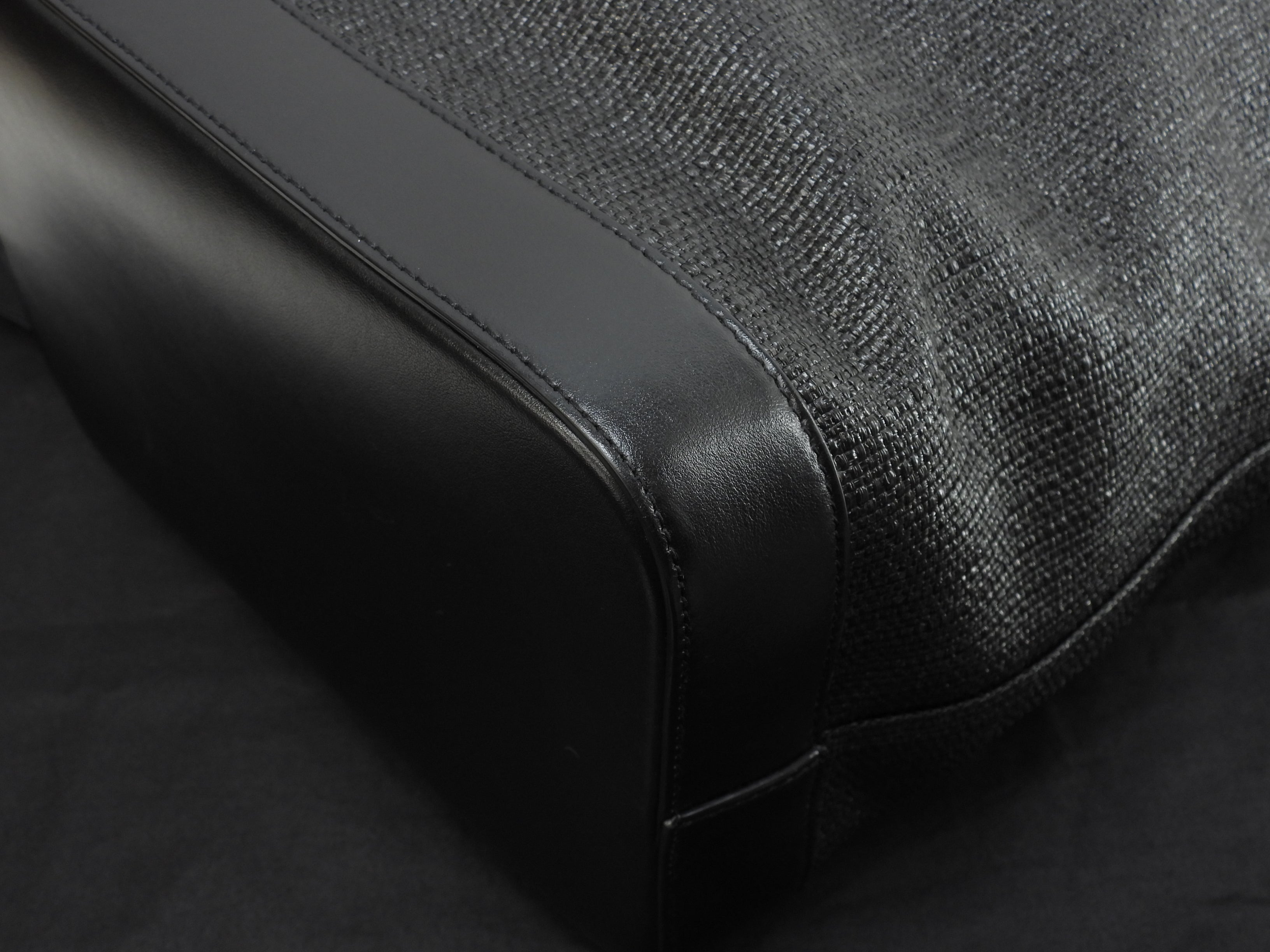 Saint Laurent Borsa Tote Teddy YSL Nera con Pochette Interna a Sacchetto Tracolla @ 2