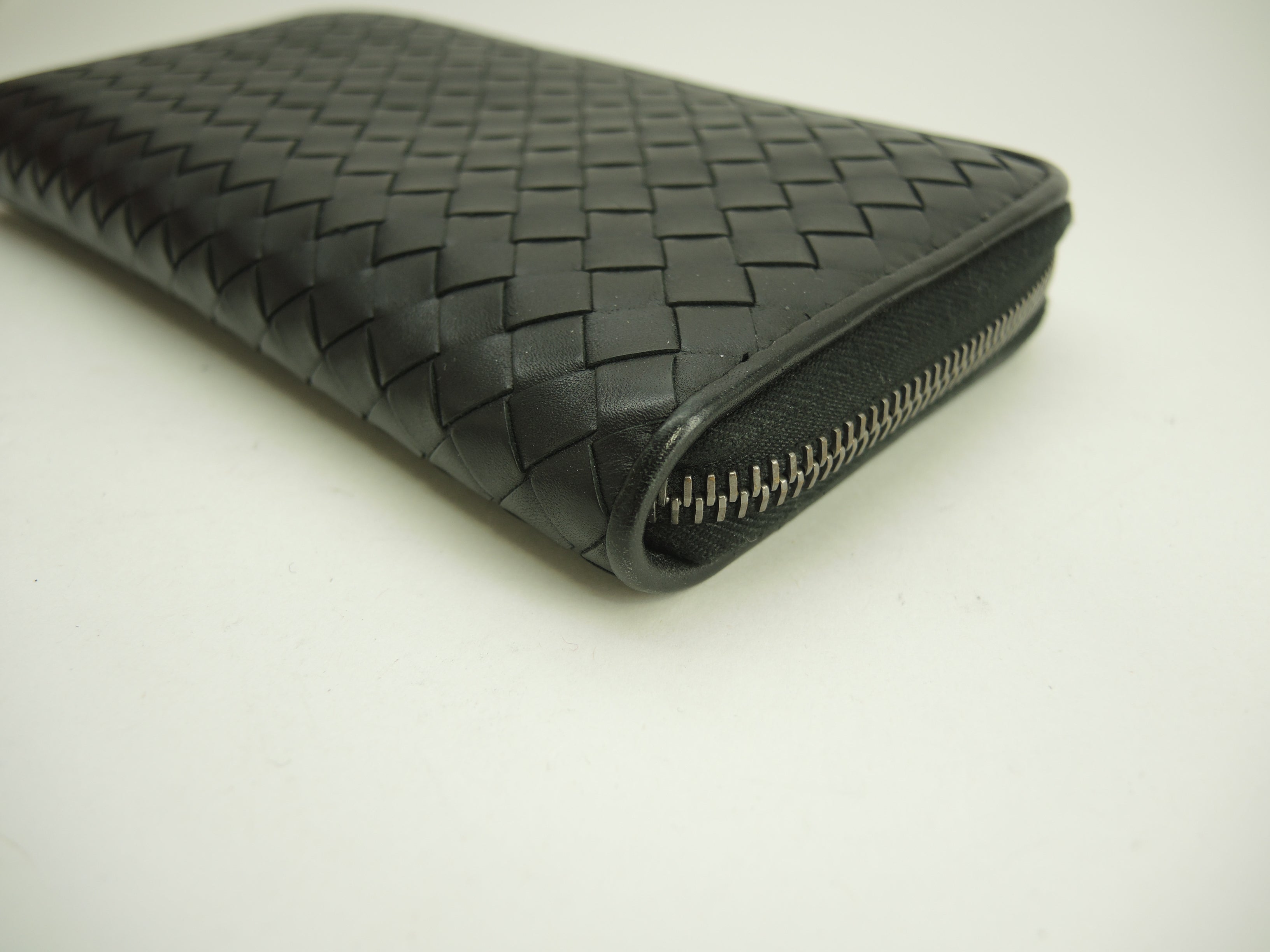 Bottega Veneta Portafoglio lungo Intrecciato Pelle nera Cerniera perimetrale@P00545060F