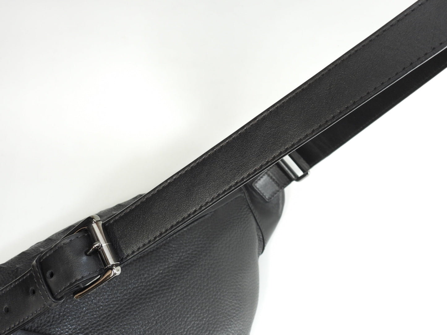 Jimmy Choo DERRY borsa a marsupio in pelle nera goffrata a stelle, ottime condizioni @THRGV9