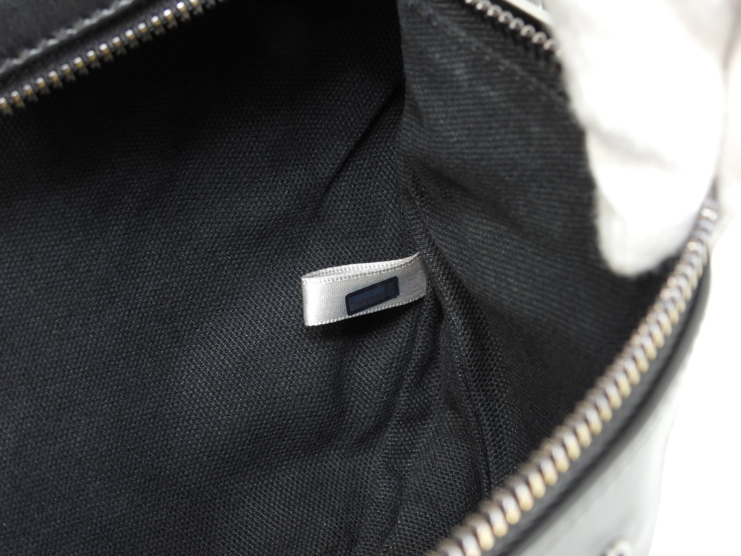 Jimmy Choo DERRY borsa a marsupio in pelle nera goffrata a stelle, ottime condizioni @THRGV9