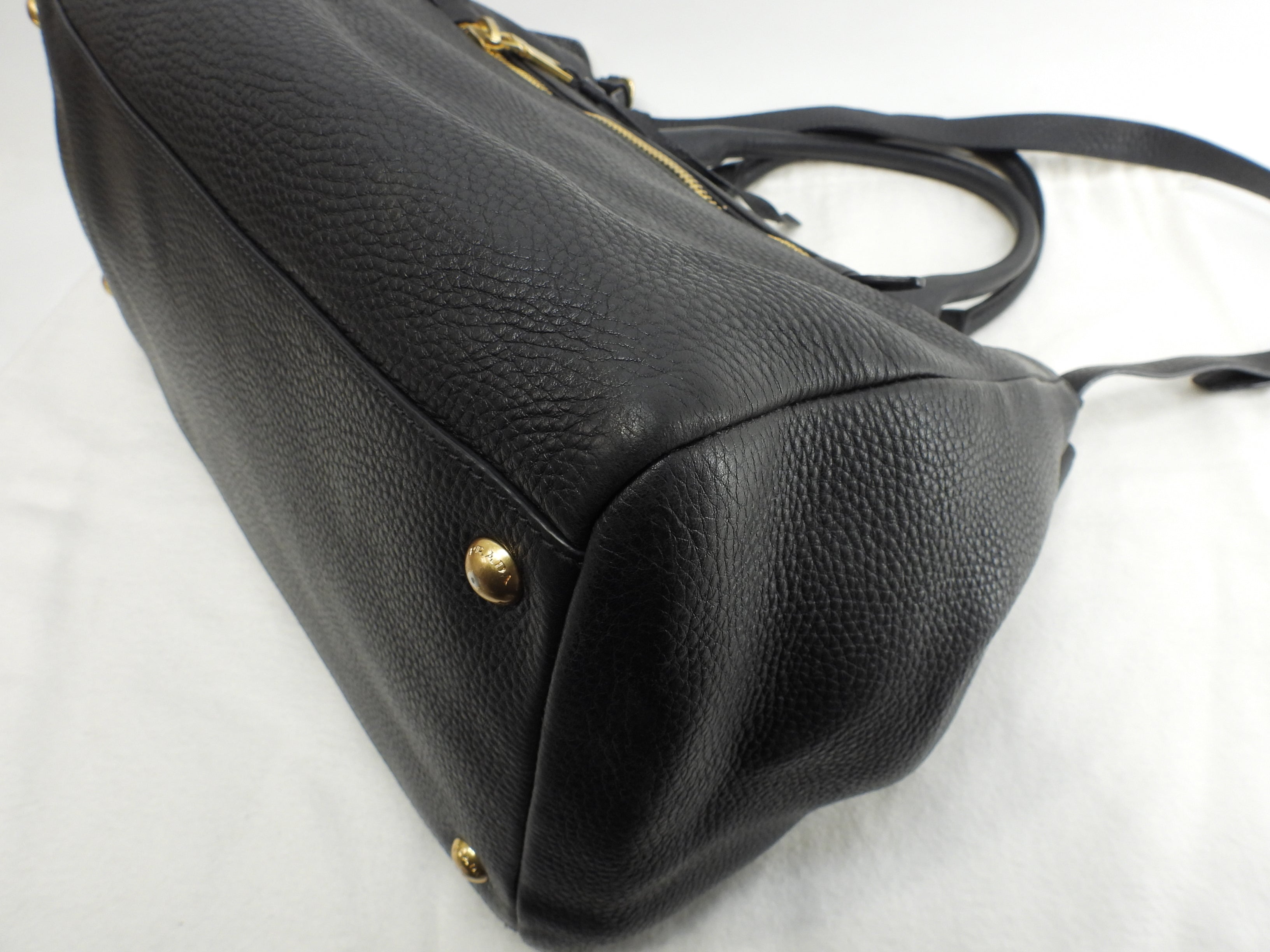 Prada borsa a mano con tracolla, pelle Taurillon nera, borsa tote interna, ottime condizioni @165