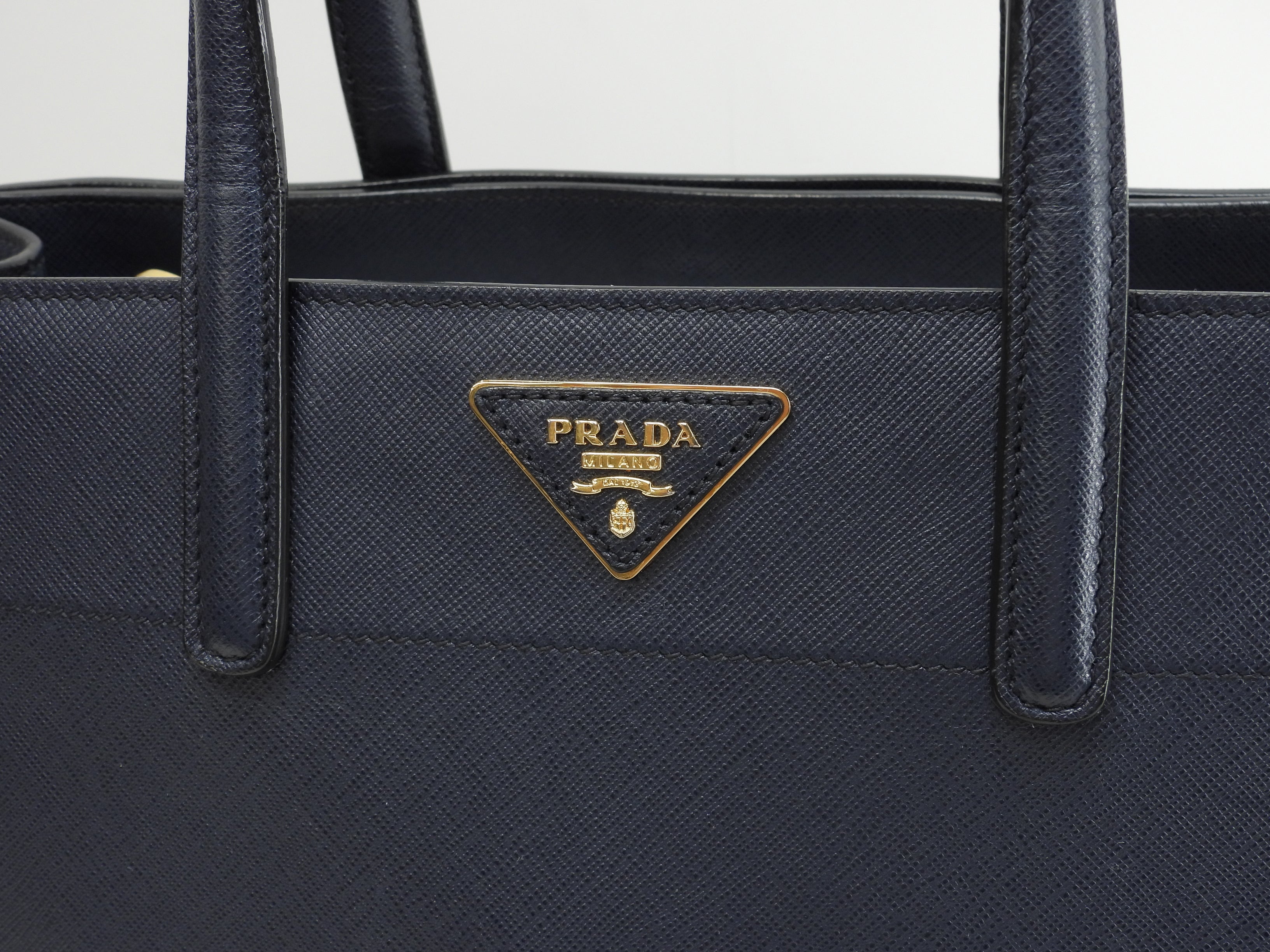 プラダ トートバッグ サフィアーノレザー 青 ハンドバッグ 三角ロゴ 美品@14/M