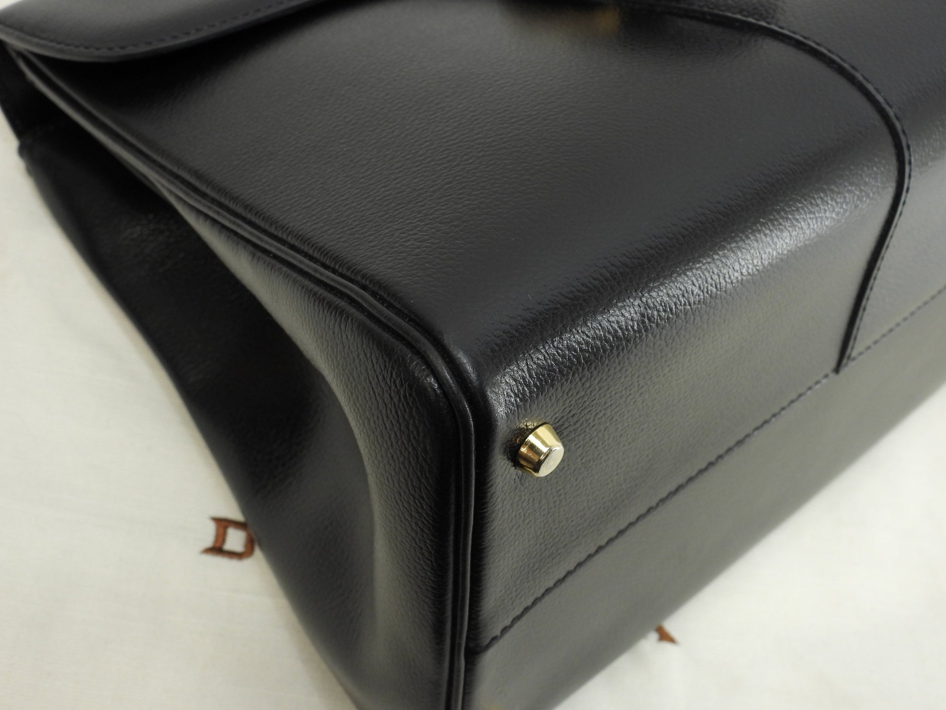 デルボー ブリヨンMM 型押レザー黒 ゴールド金具 ハンドバッグ ケリー型 美品@ 2