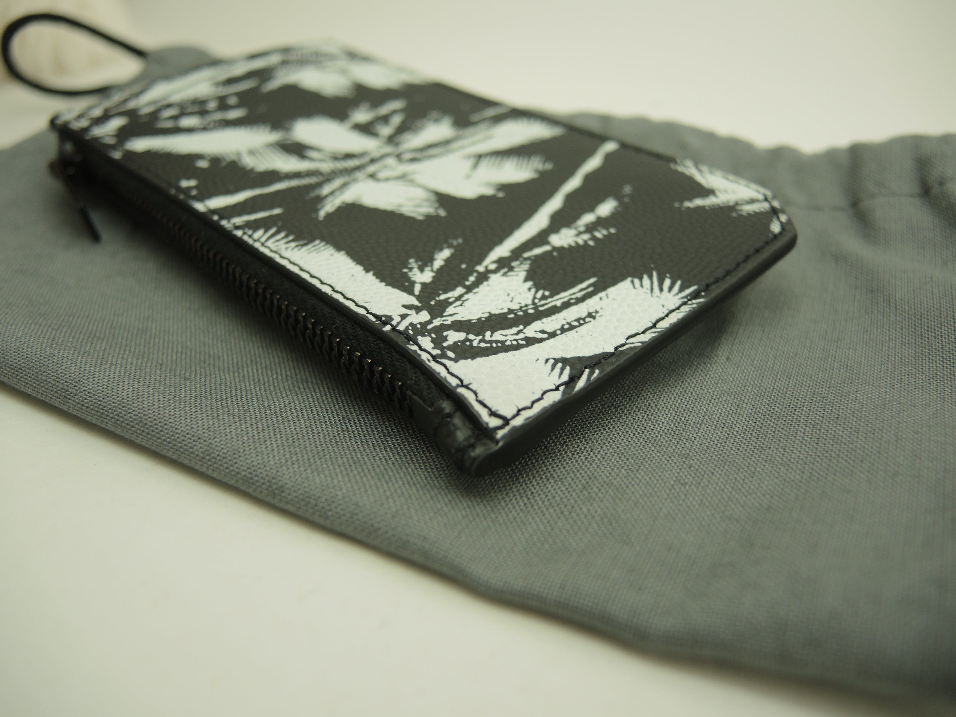 サンローランパリ Portamonete con scomparti per carte pelle bianco e nero in ottime condizioni@IEN609362-1119