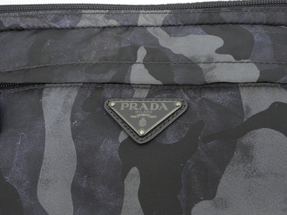 Prada Borsa a tracolla mimetica Tessuto nero/grigio/blu navy Borsa a tracolla/marsupio in condizioni eccellenti @58/C164