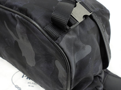 Prada Borsa a tracolla mimetica Tessuto nero/grigio/blu navy Borsa a tracolla/marsupio in condizioni eccellenti @58/C164