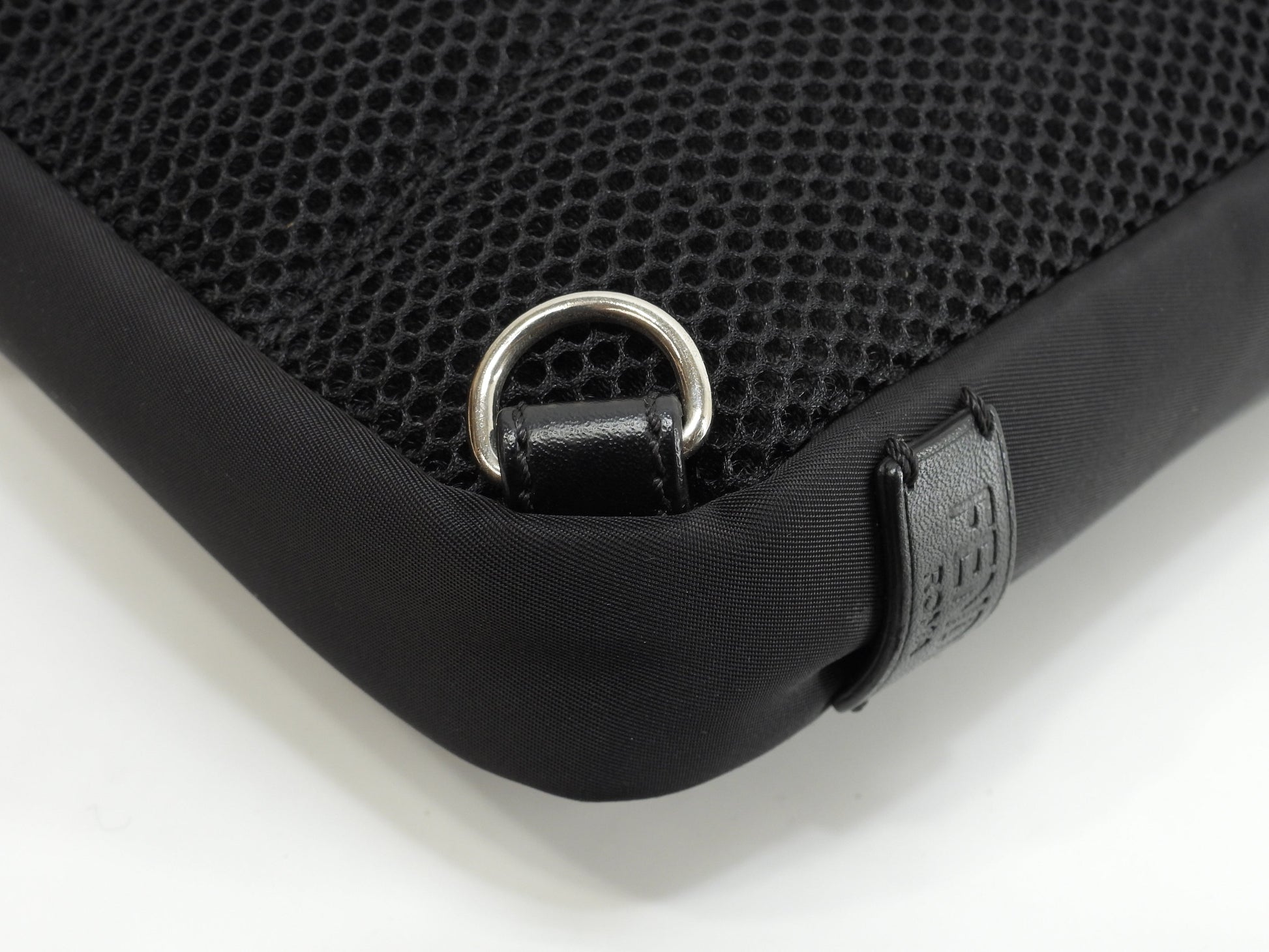 Fendi marsupio mostro in nylon e pelle nero, hardware color argento, ottime condizioni @ 64