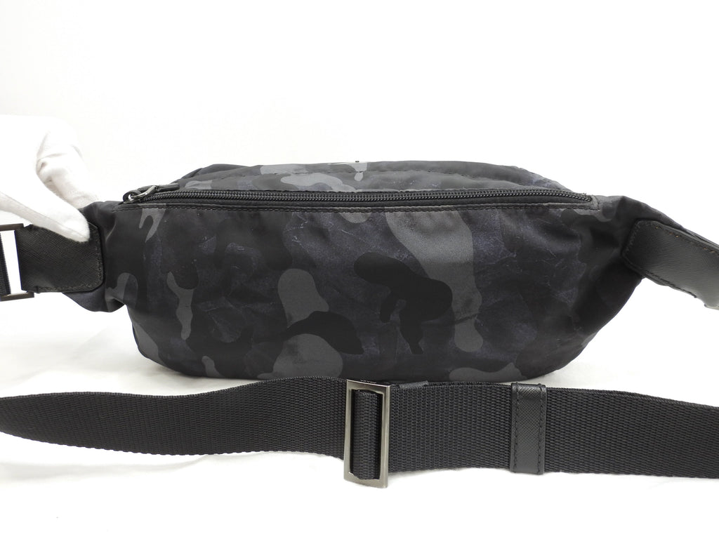 Prada Borsa a tracolla mimetica Tessuto nero/grigio/blu navy Borsa a tracolla/marsupio in condizioni eccellenti @58/C164