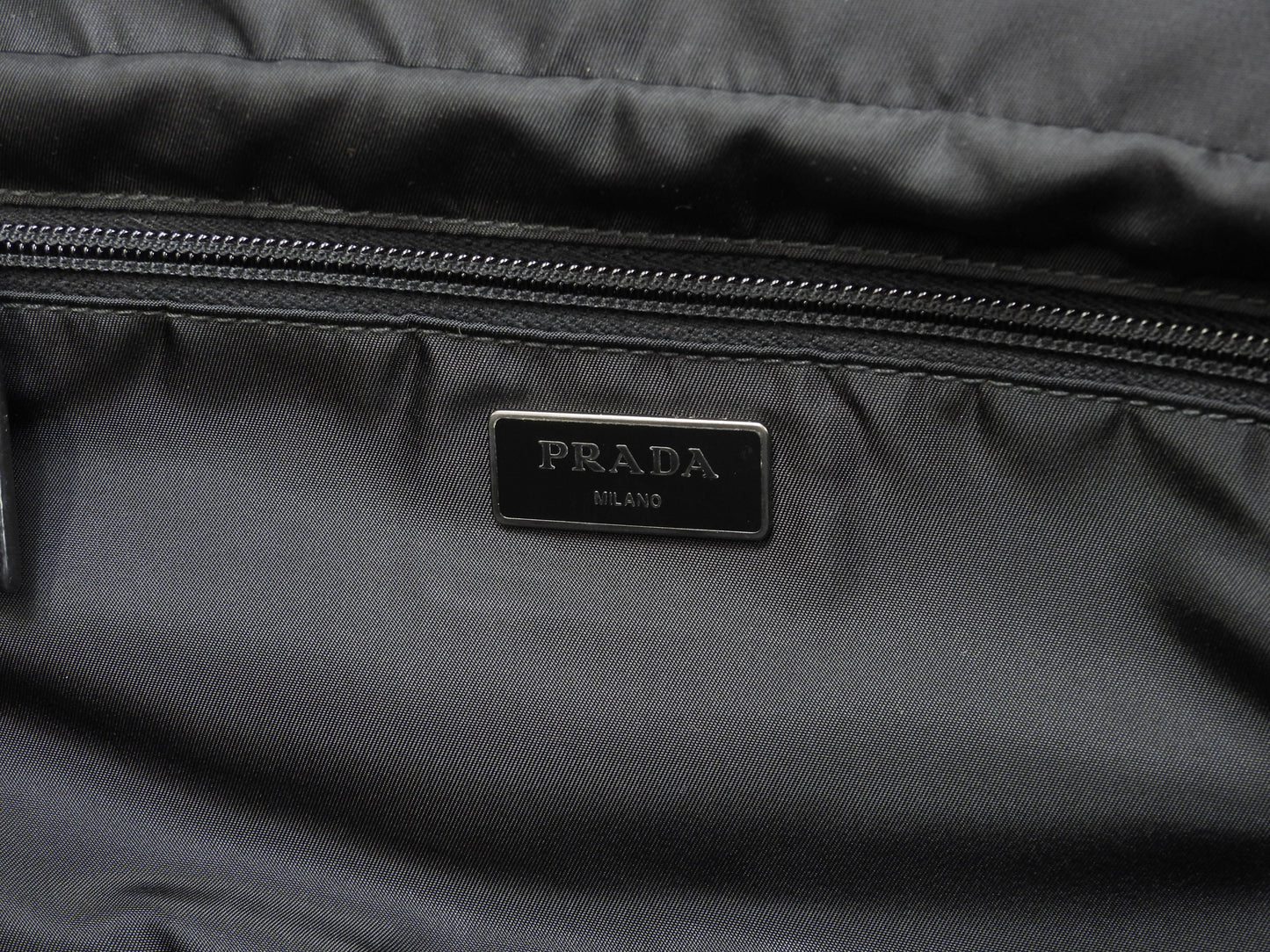 Prada Borsa a tracolla mimetica Tessuto nero/grigio/blu navy Borsa a tracolla/marsupio in condizioni eccellenti @58/C164