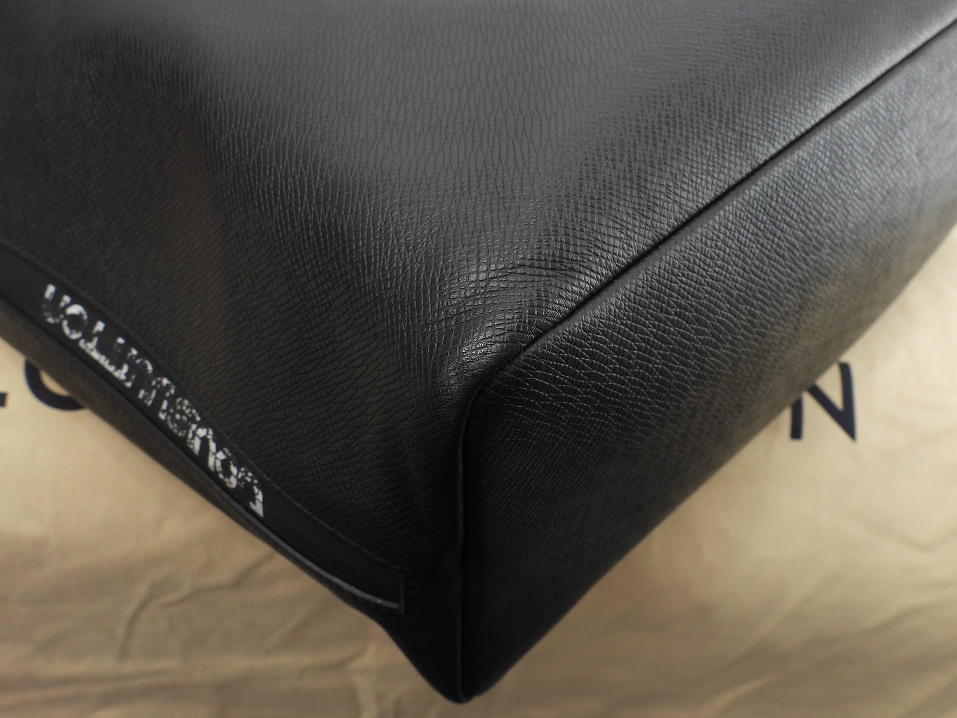 ルイヴィトン カバライト M31009 タイガ黒 メンズ トートバッグ大@FO4157